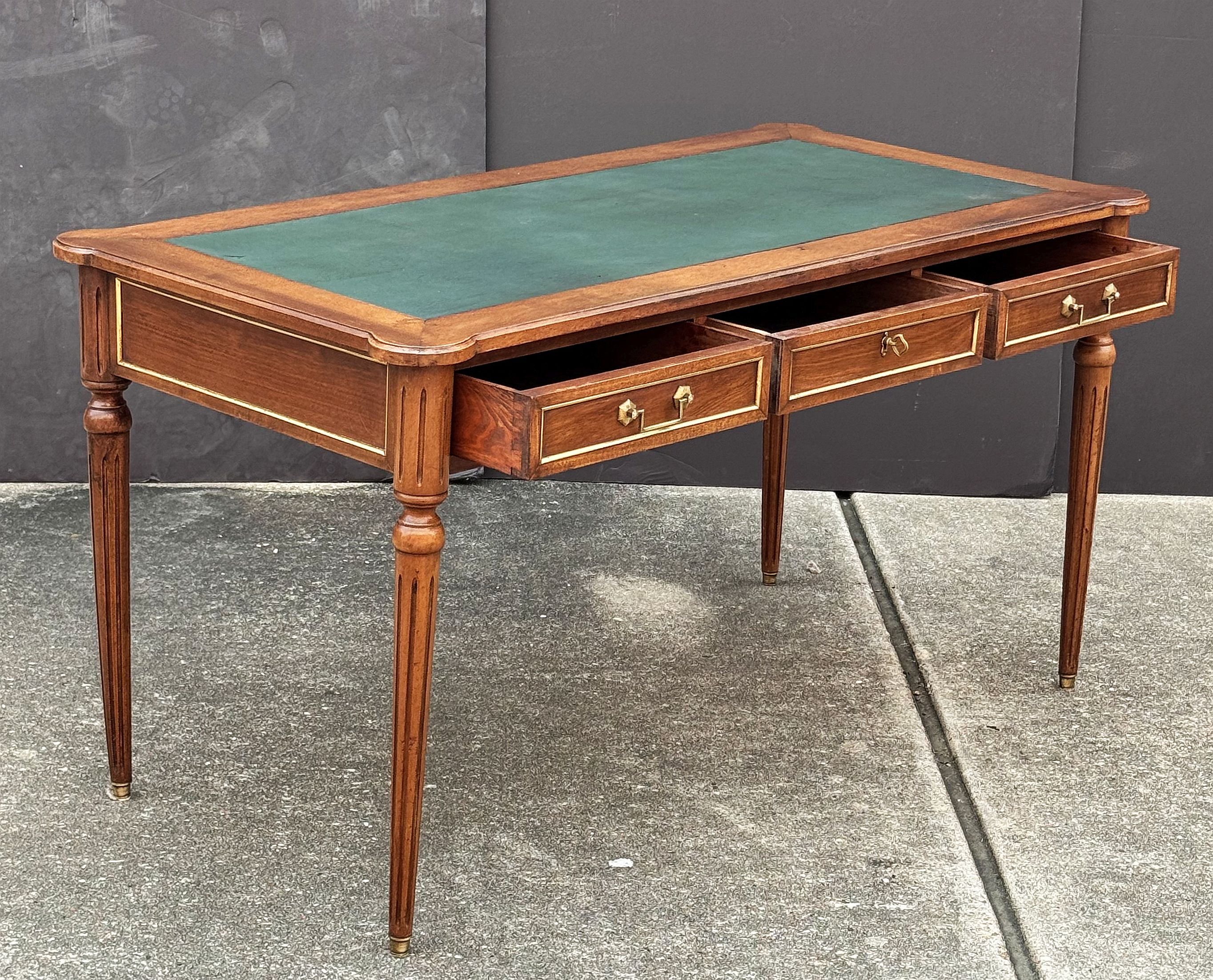 ff029_french_desk_with_leather_top__21