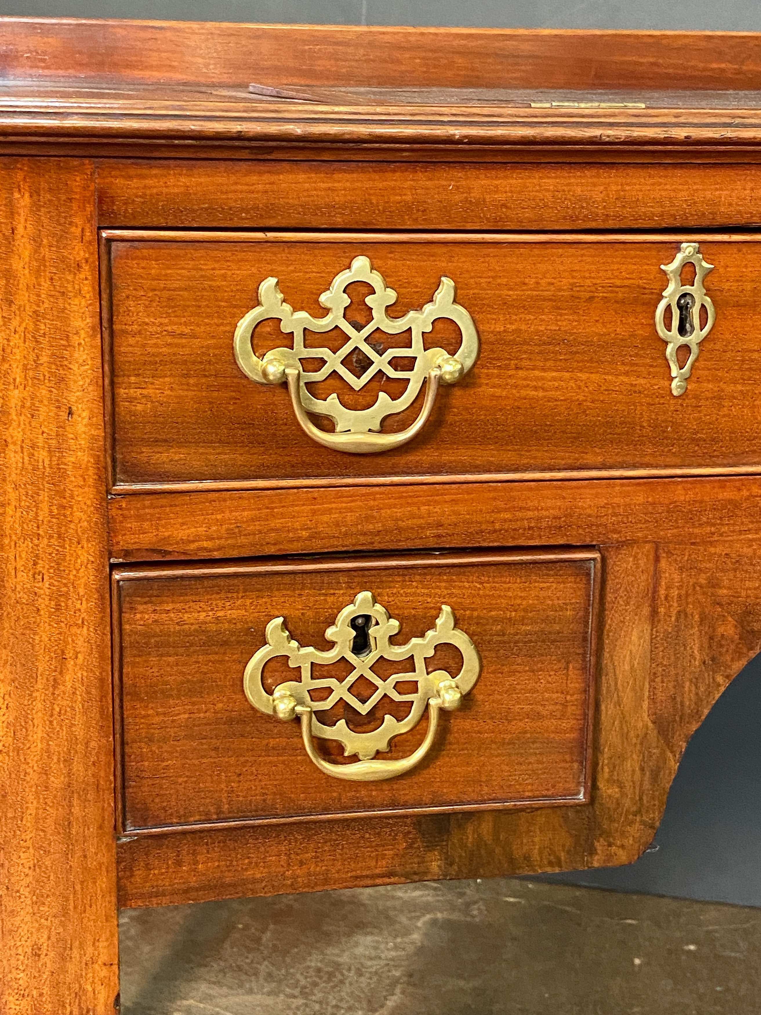 ff042_architects_desk__51