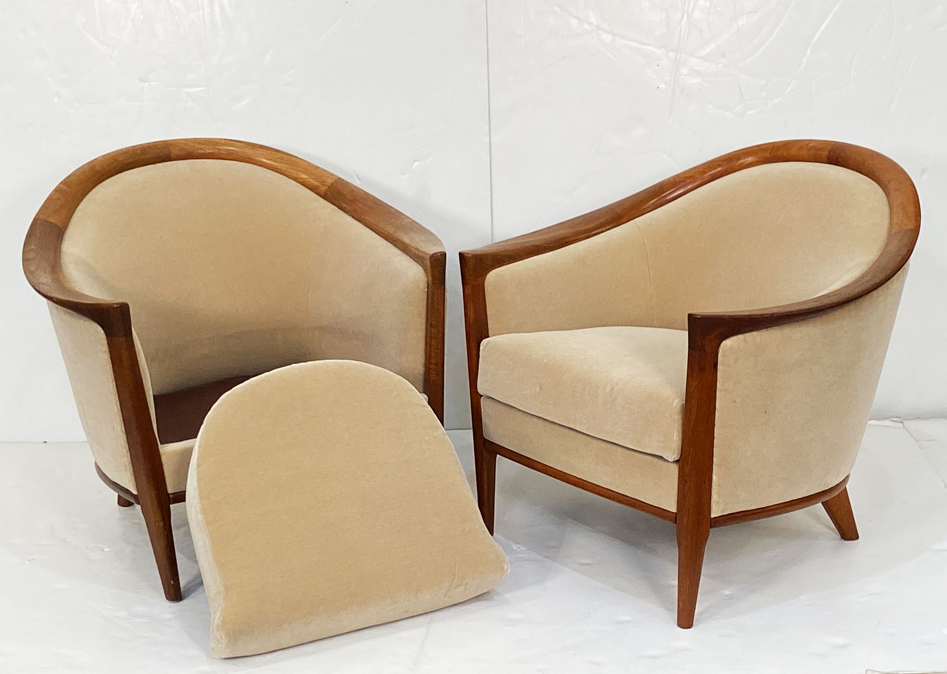 ff060_pair_of_swedish_chairs_by_bertil_fridhagen_59