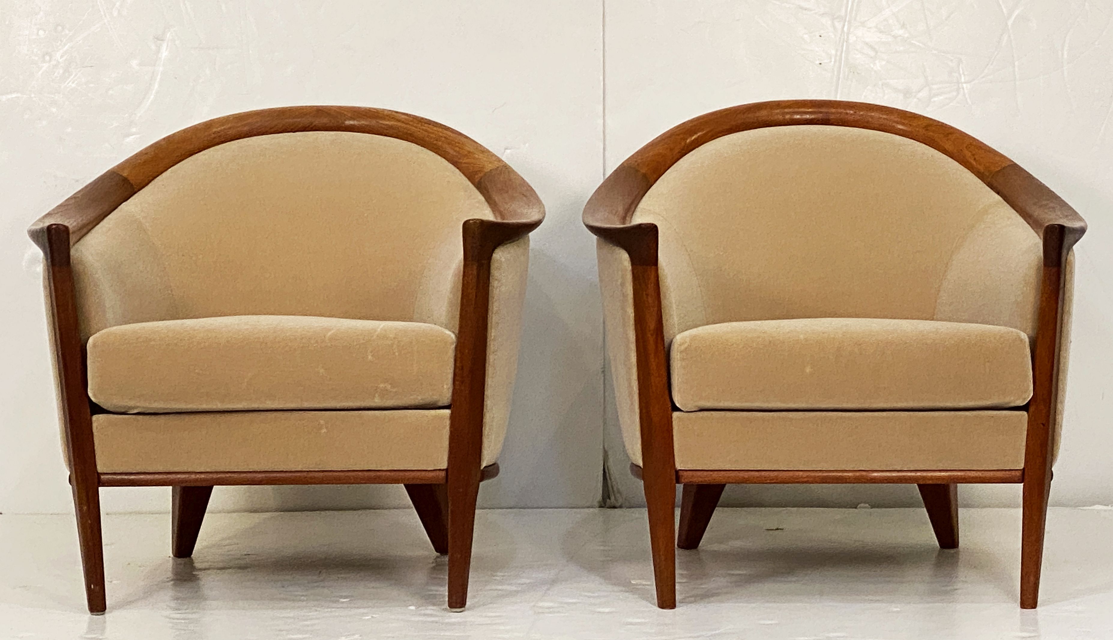 ff060_pair_of_swedish_chairs_by_bertil_fridhagen_64