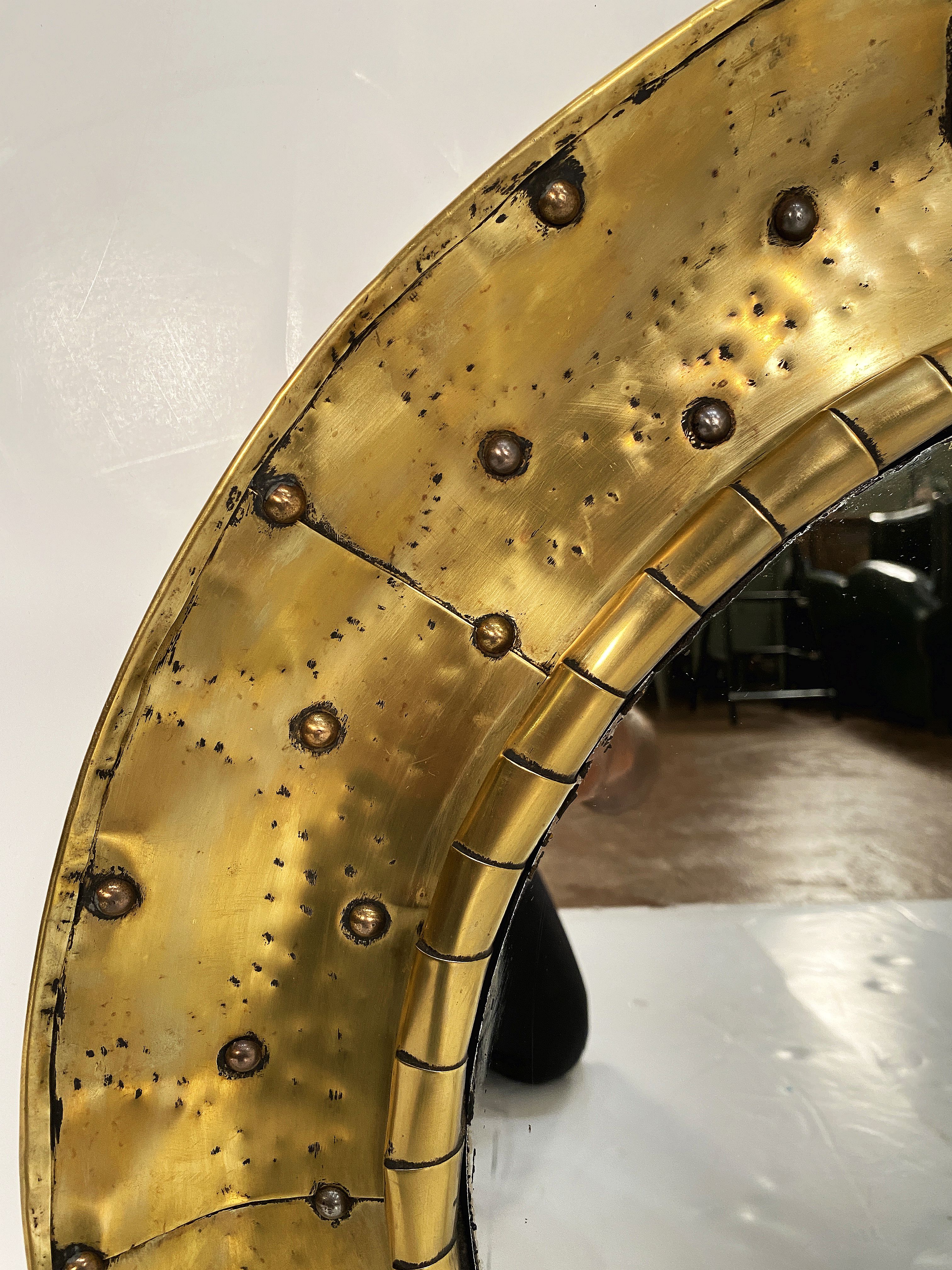 ff070-b_round_brass_mirror_17