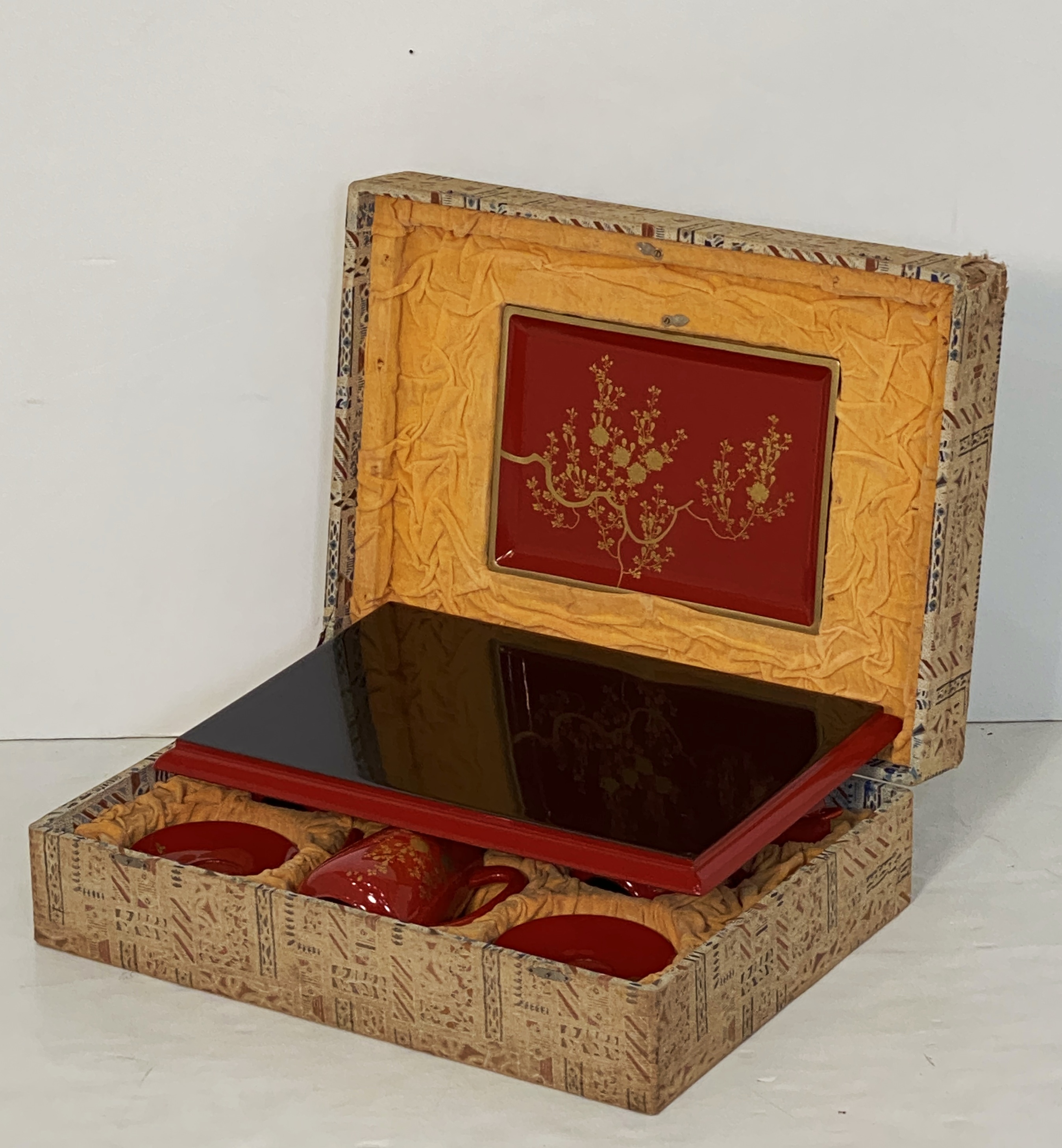 ff166_lacquered_japanese_tea_set_9_copy