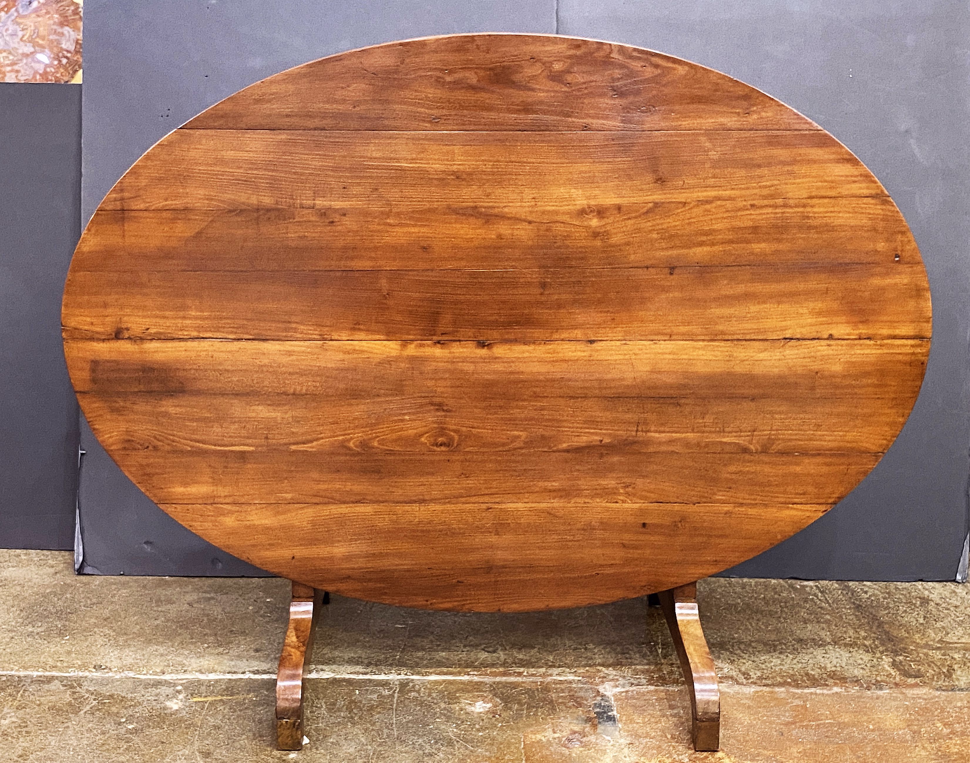 ff170_large_french_oval_vendange_table_of_patinated_cherrywood_11