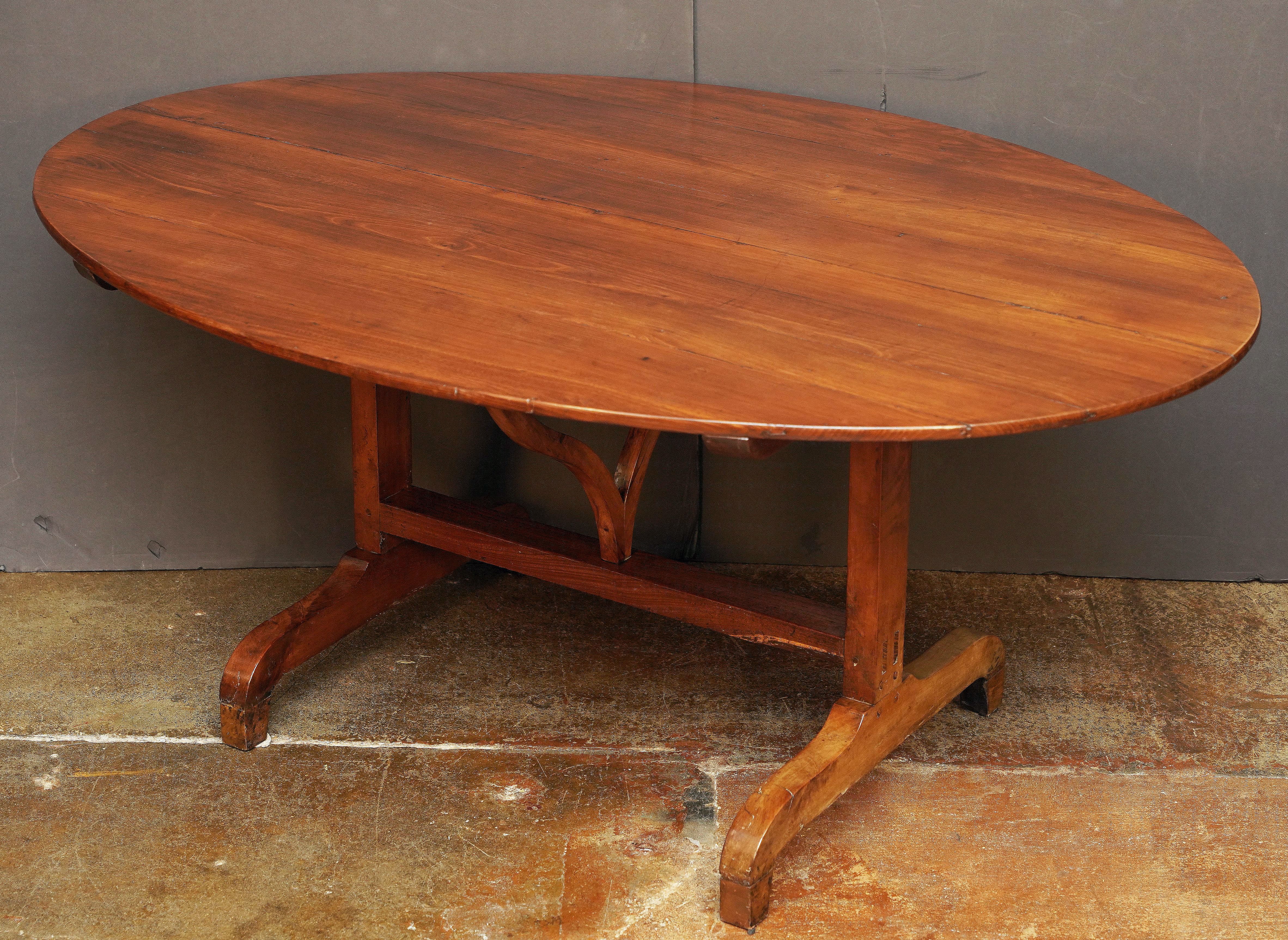 ff170_large_french_oval_vendange_table_of_patinated_cherrywood_14