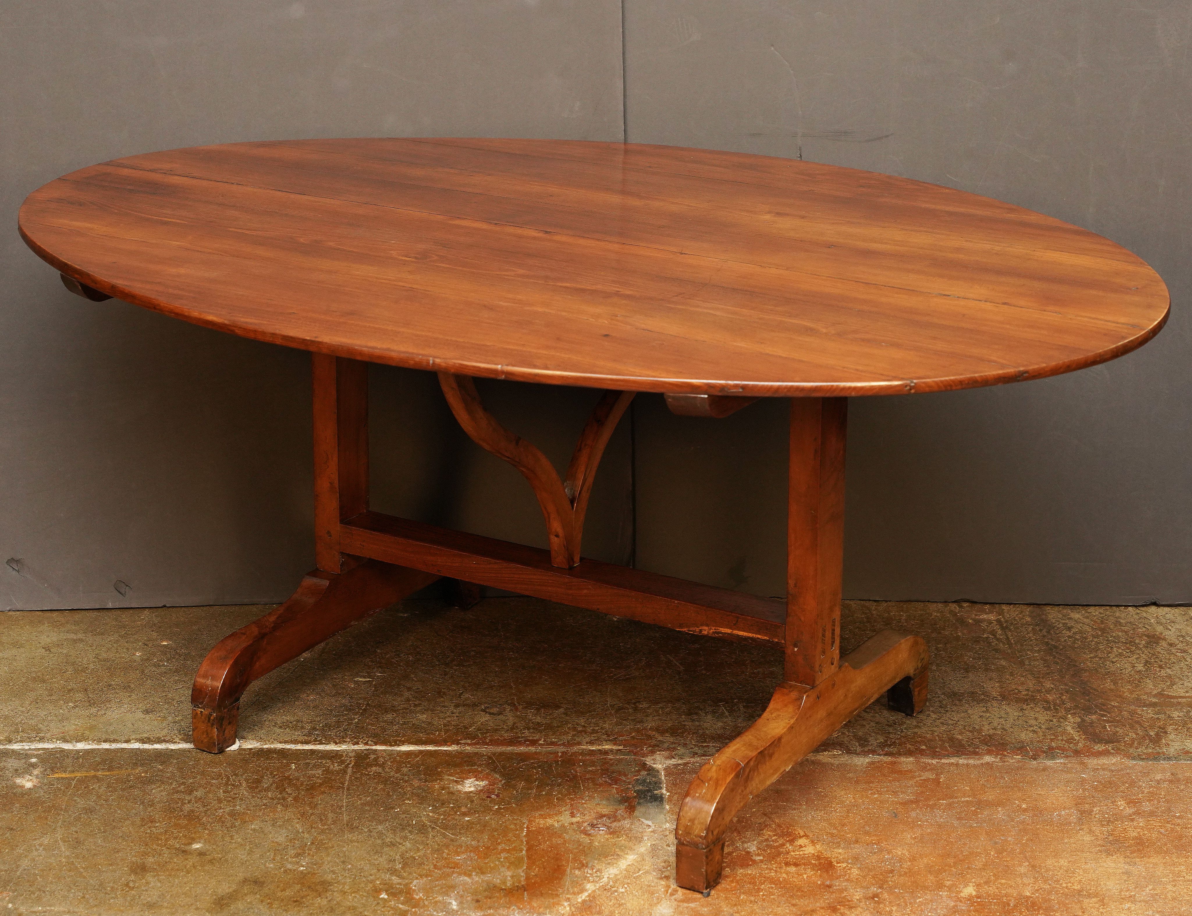 ff170_large_french_oval_vendange_table_of_patinated_cherrywood_4