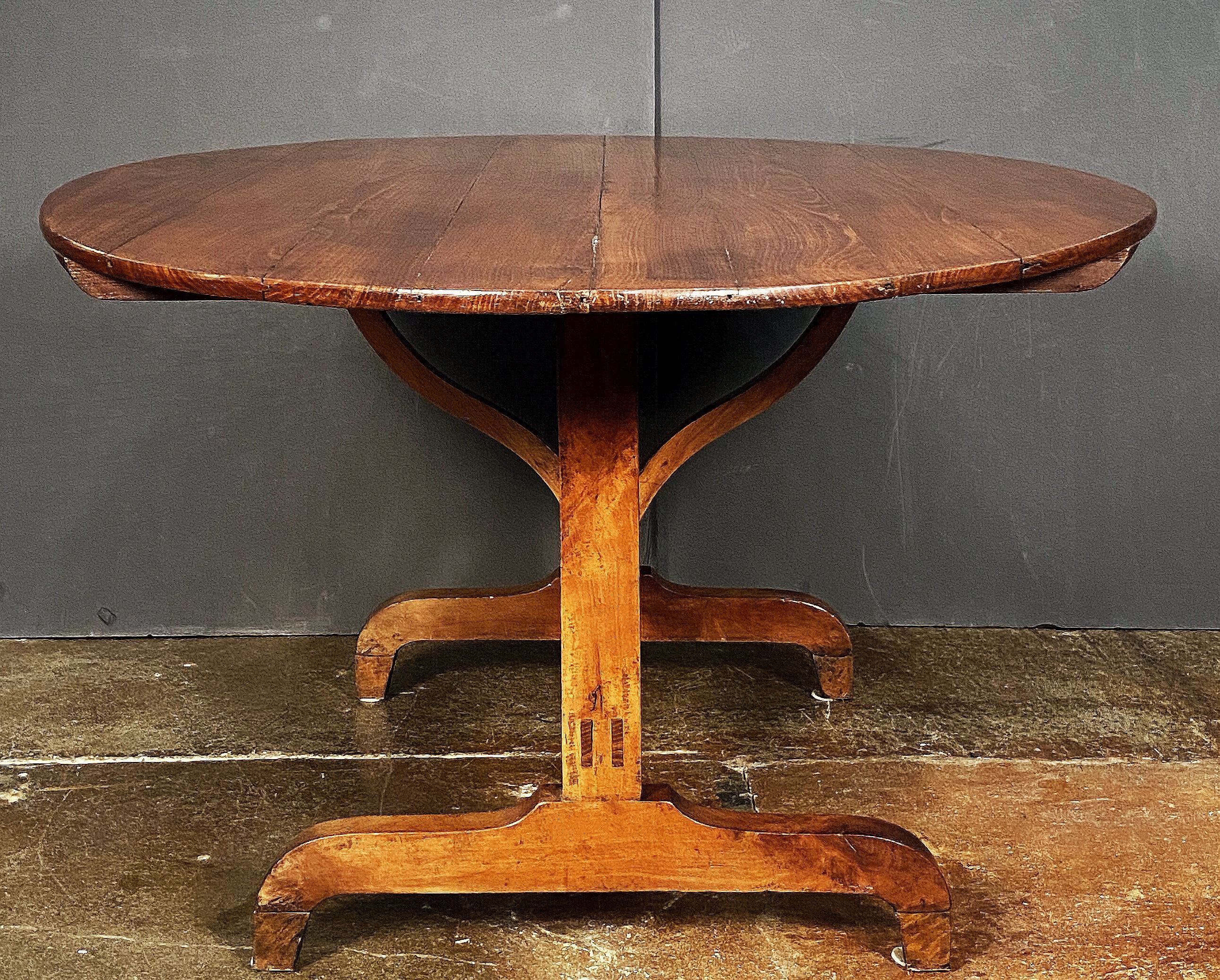 ff170_large_french_oval_vendange_table_of_patinated_cherrywood_9