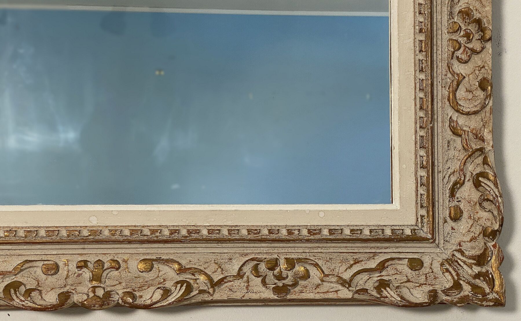 ff172_pair_of_wood_carved_mirrors_9_copy