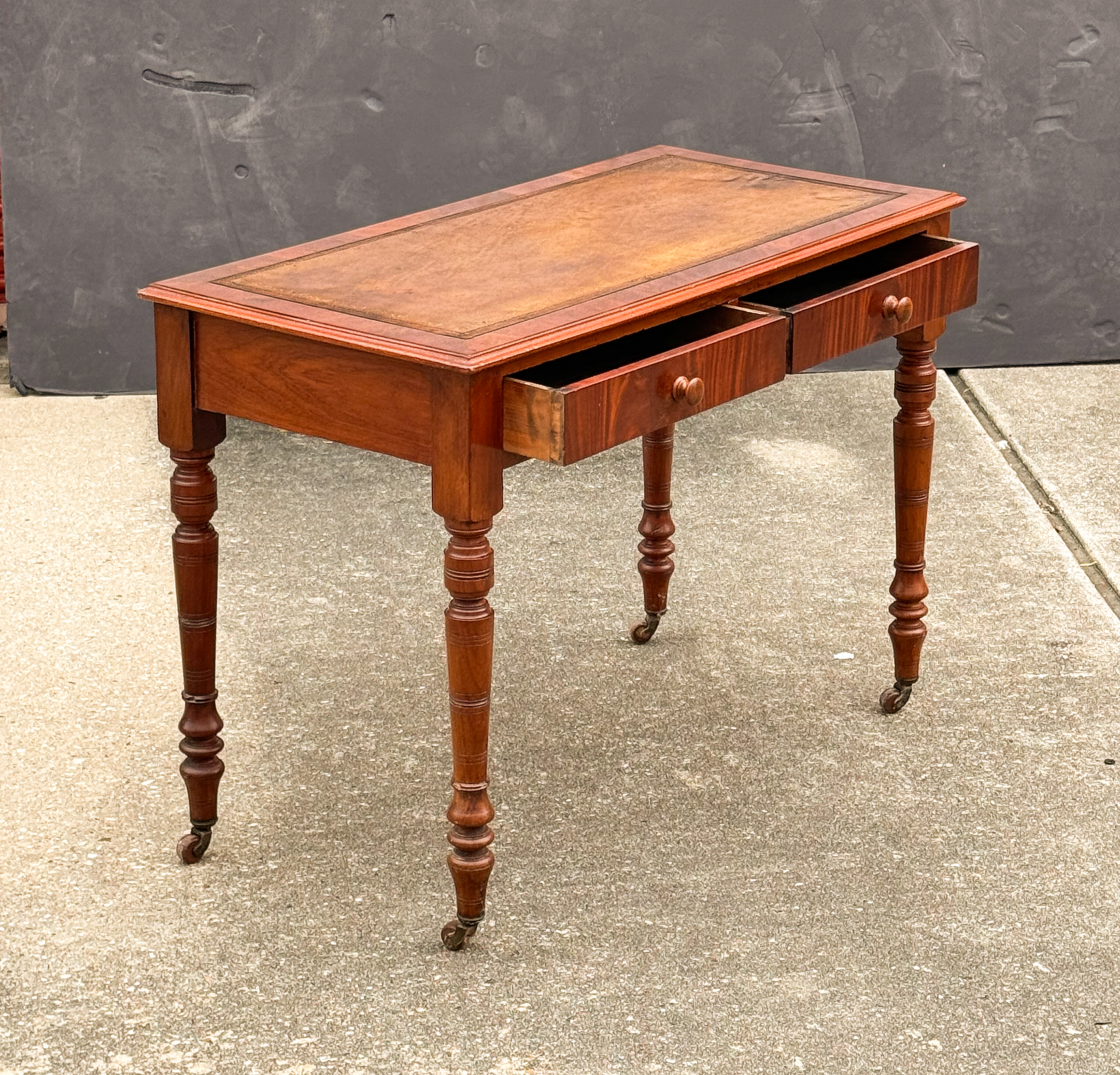 ff191_victorian_mahogany_writing_table_48