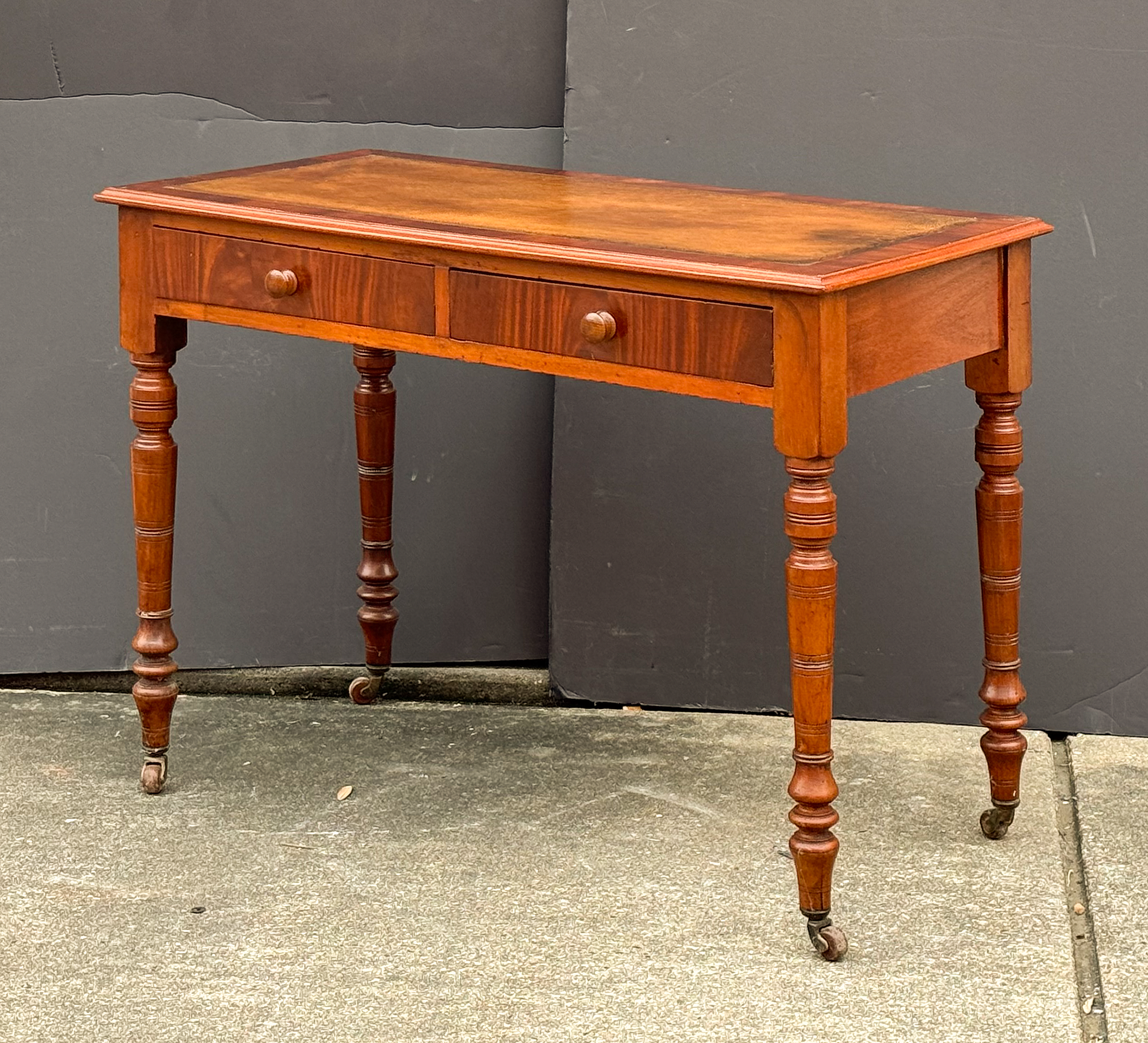 ff191_victorian_mahogany_writing_table_61