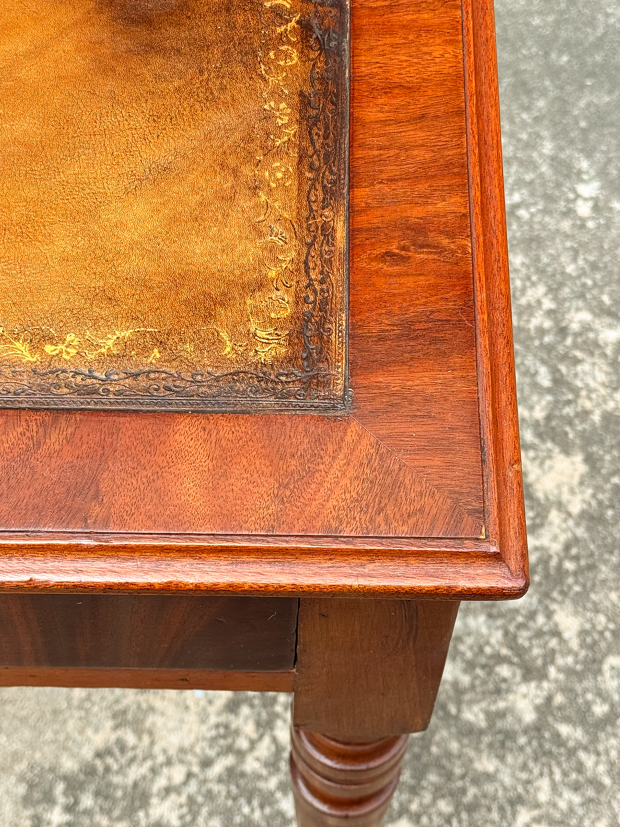 ff191_victorian_mahogany_writing_table_73
