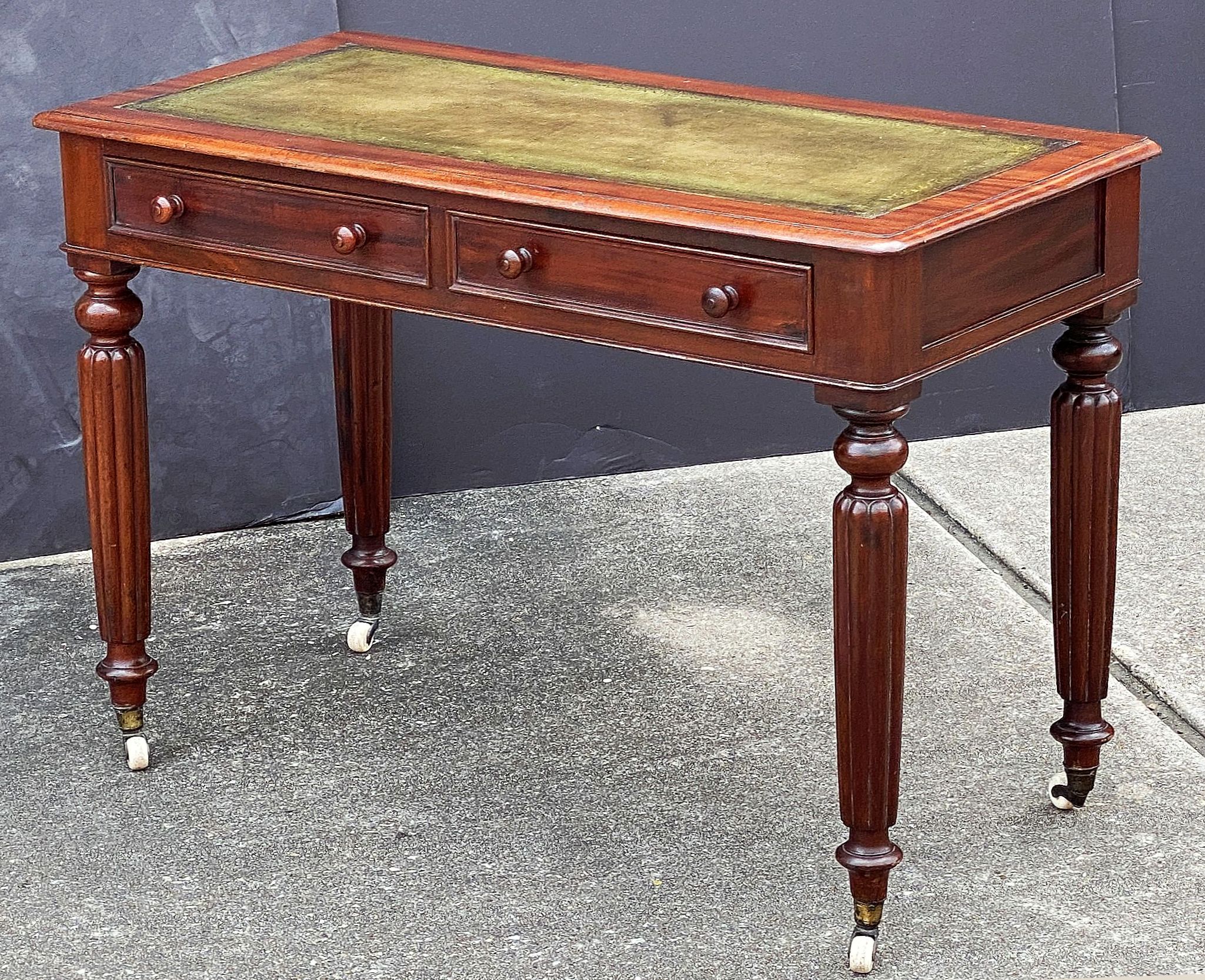 ff192_victorian_mahogany_writing_table_18