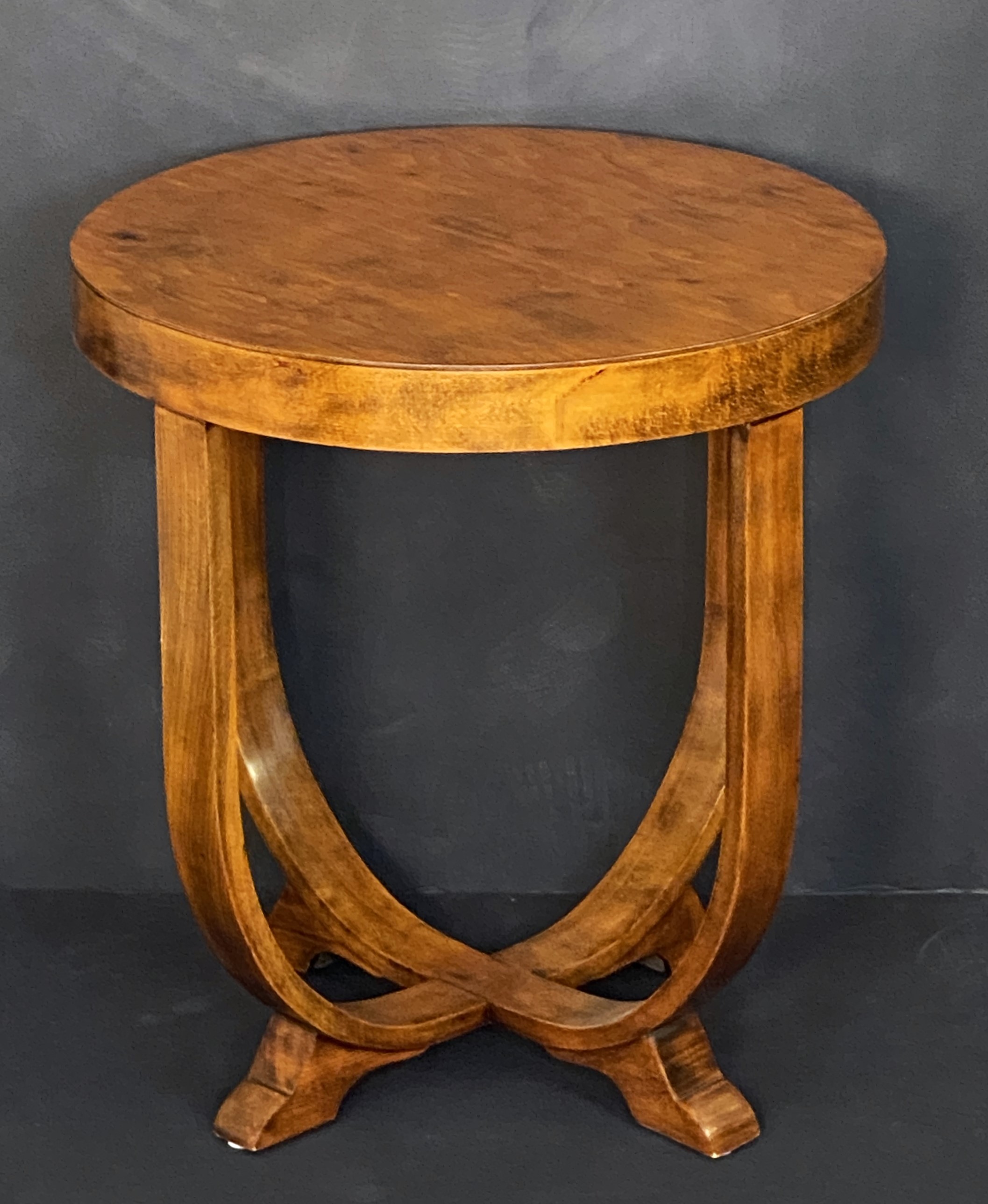 ff212_round_beech_table_16