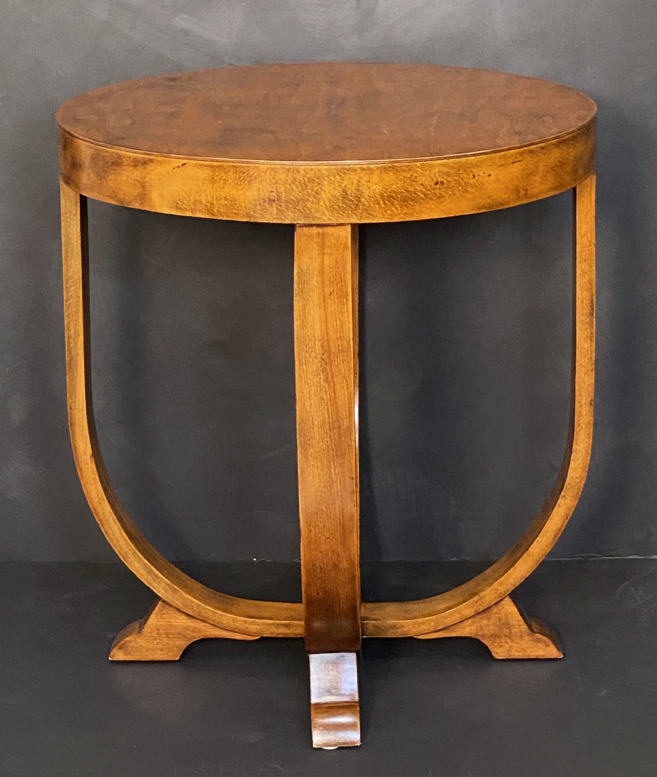 ff212_round_beech_table_17