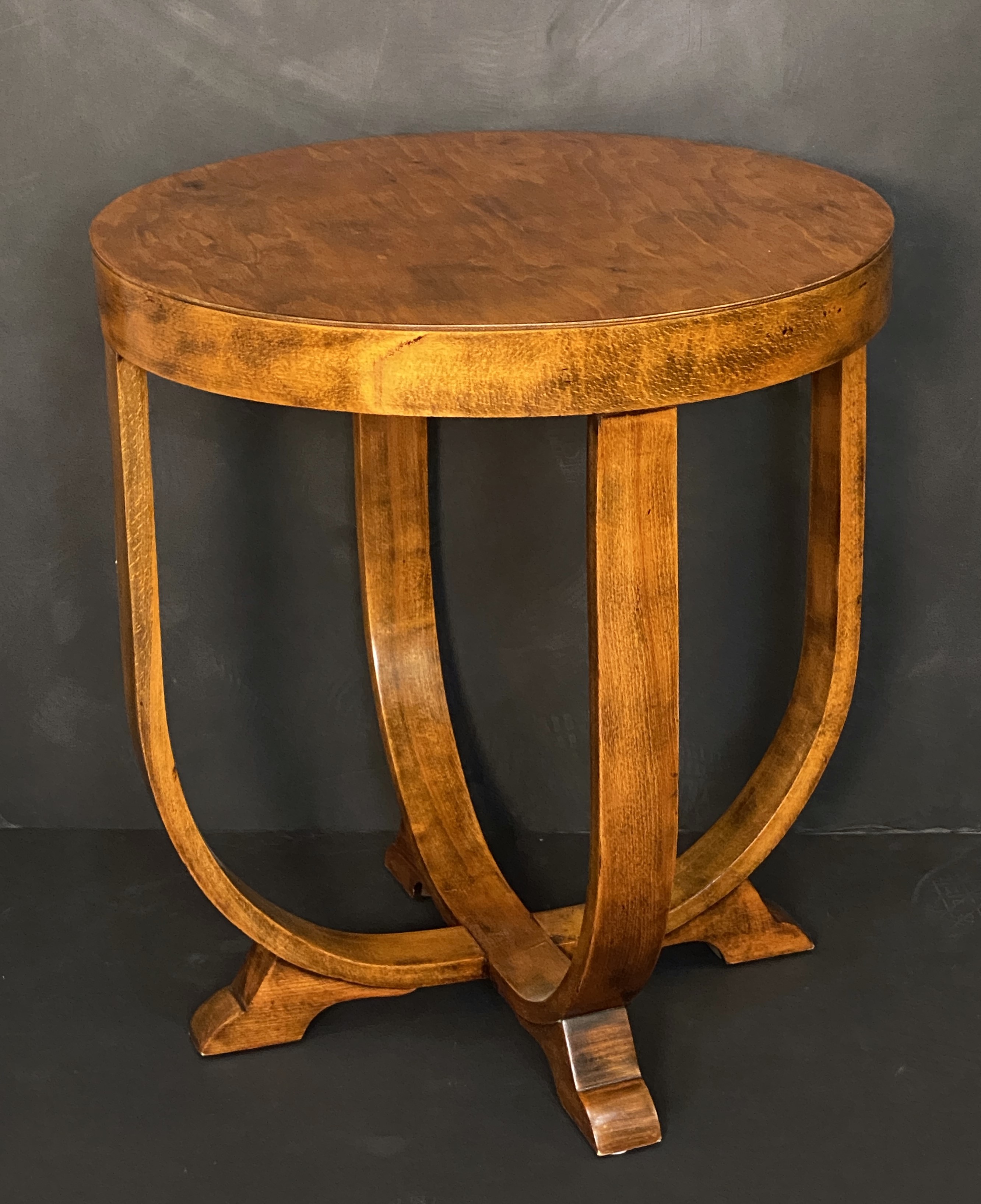 ff212_round_beech_table_6