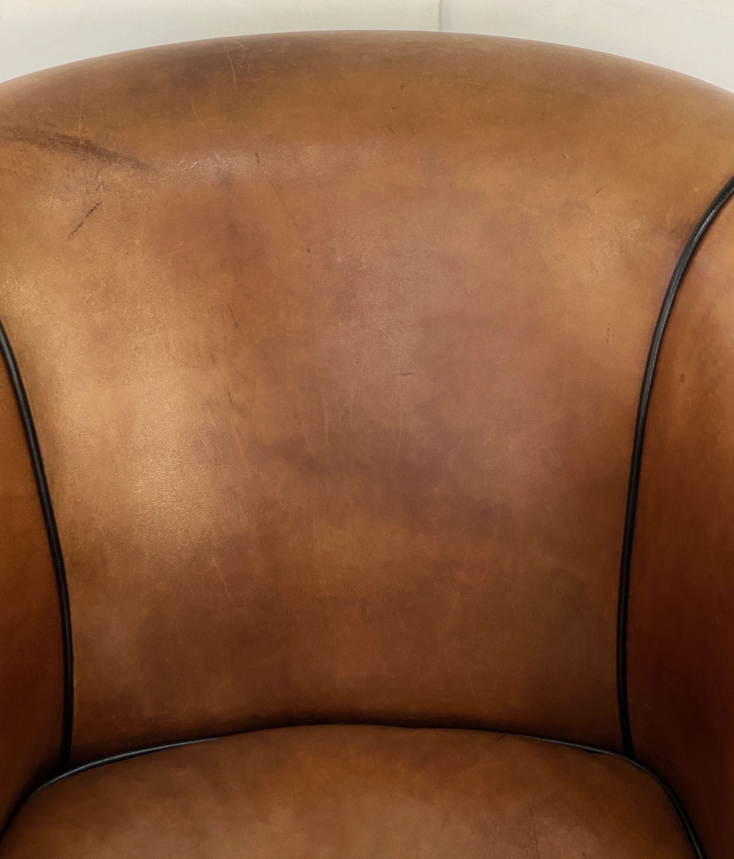 ff218_pair_of_leather_arm_chairs_59