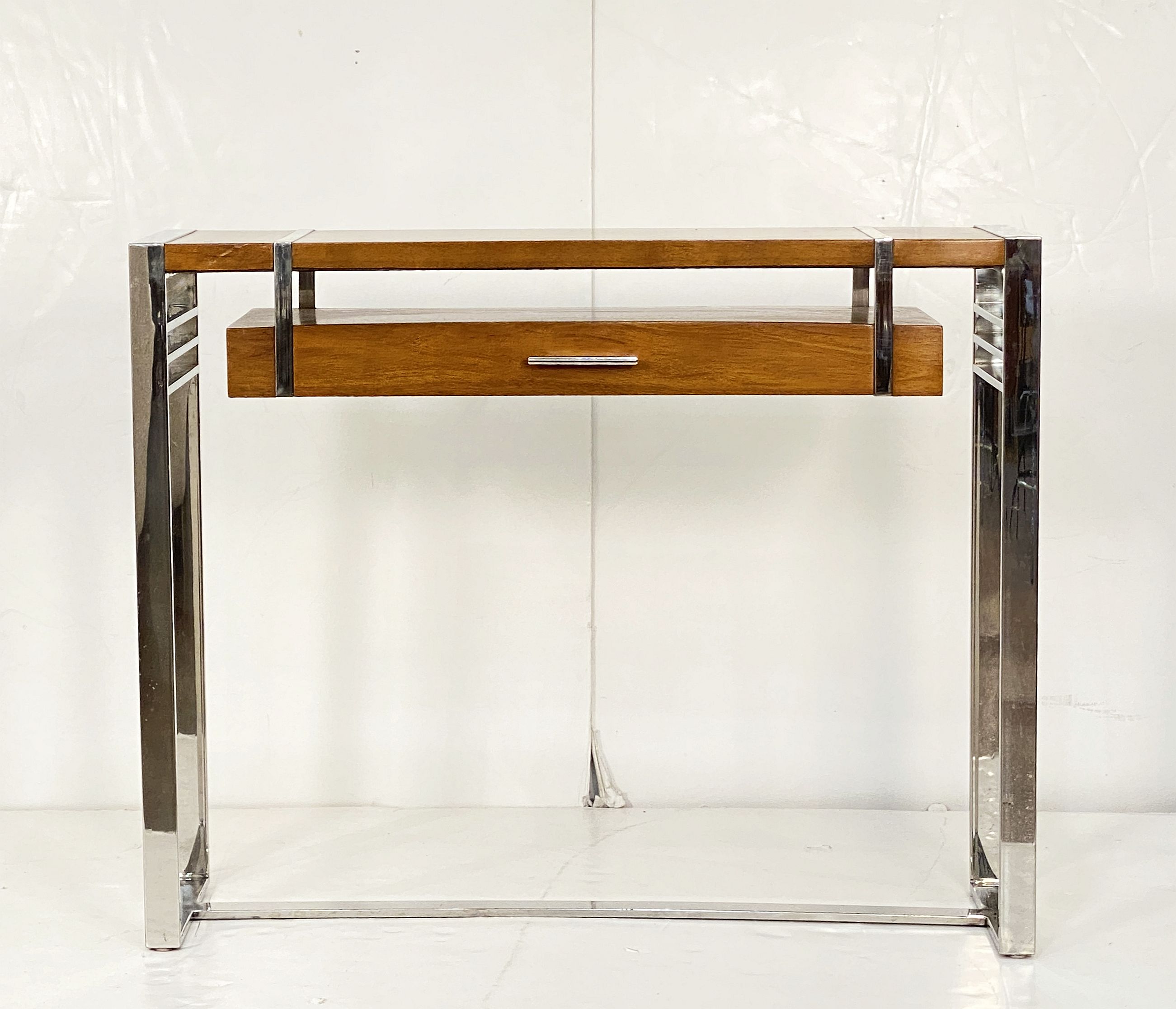 ff220_console_table_from_cruise_liner_6_1332201392