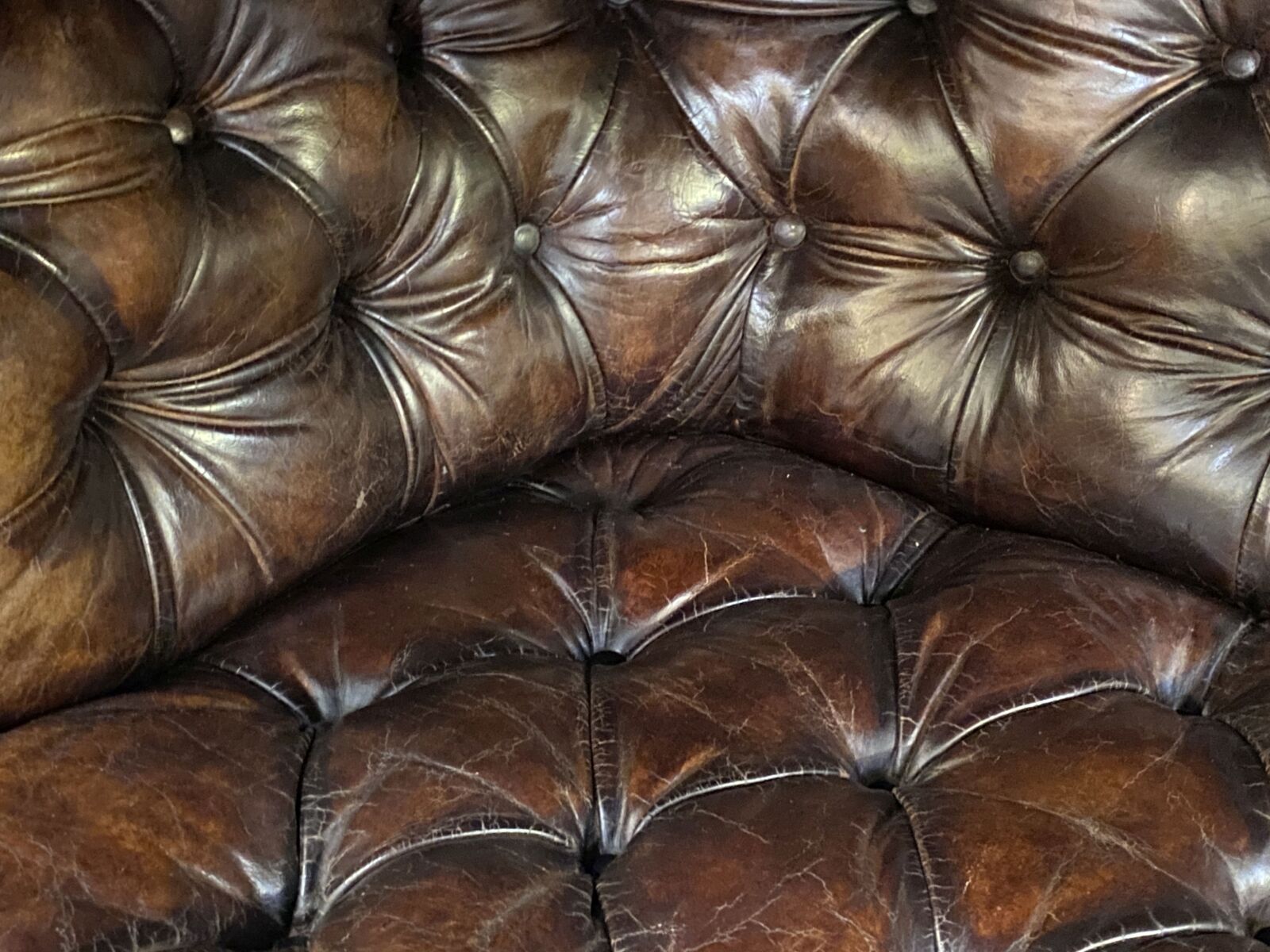 ff503_edwardian_leather_chesterfield_sofa__14