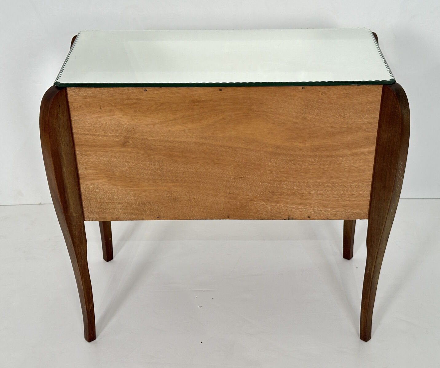 ff505_mirrored_cabinet_10