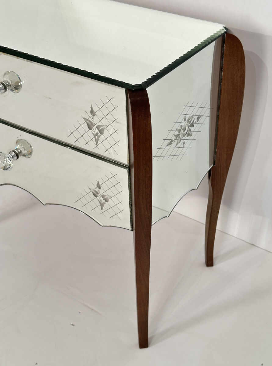 ff505_mirrored_cabinet_7