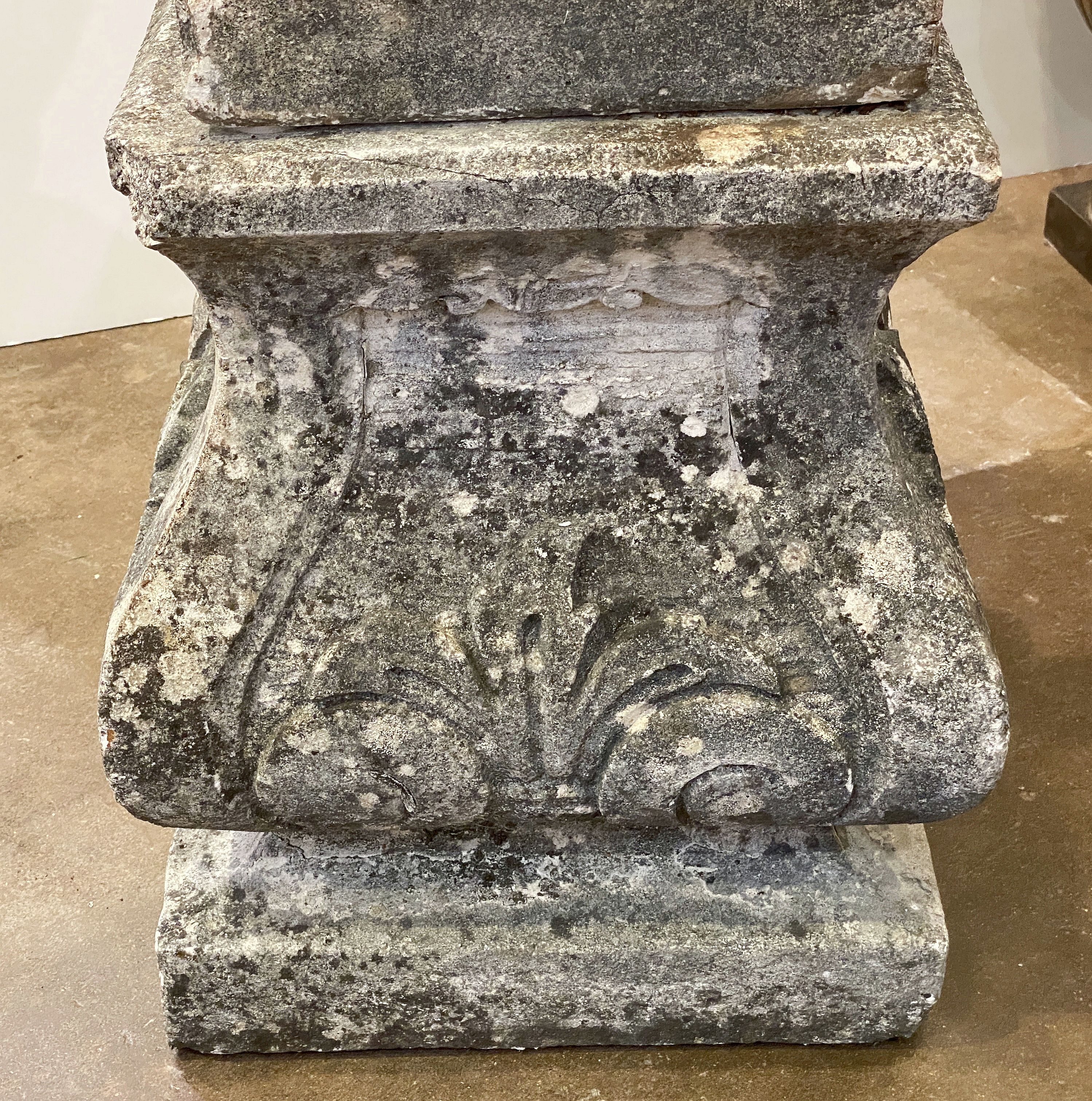 ff515_flute_statue_on_base_35_copy