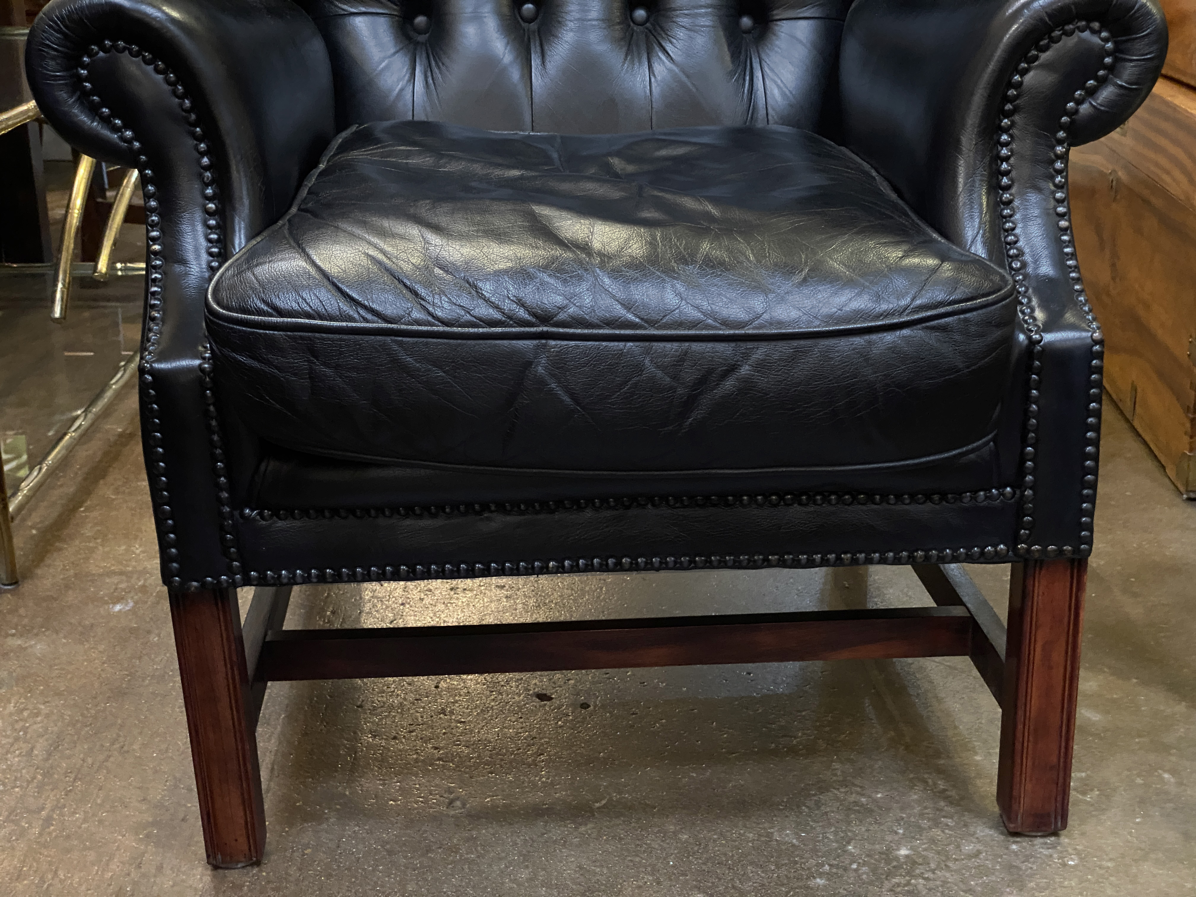 ff517_black_wing_chair_24