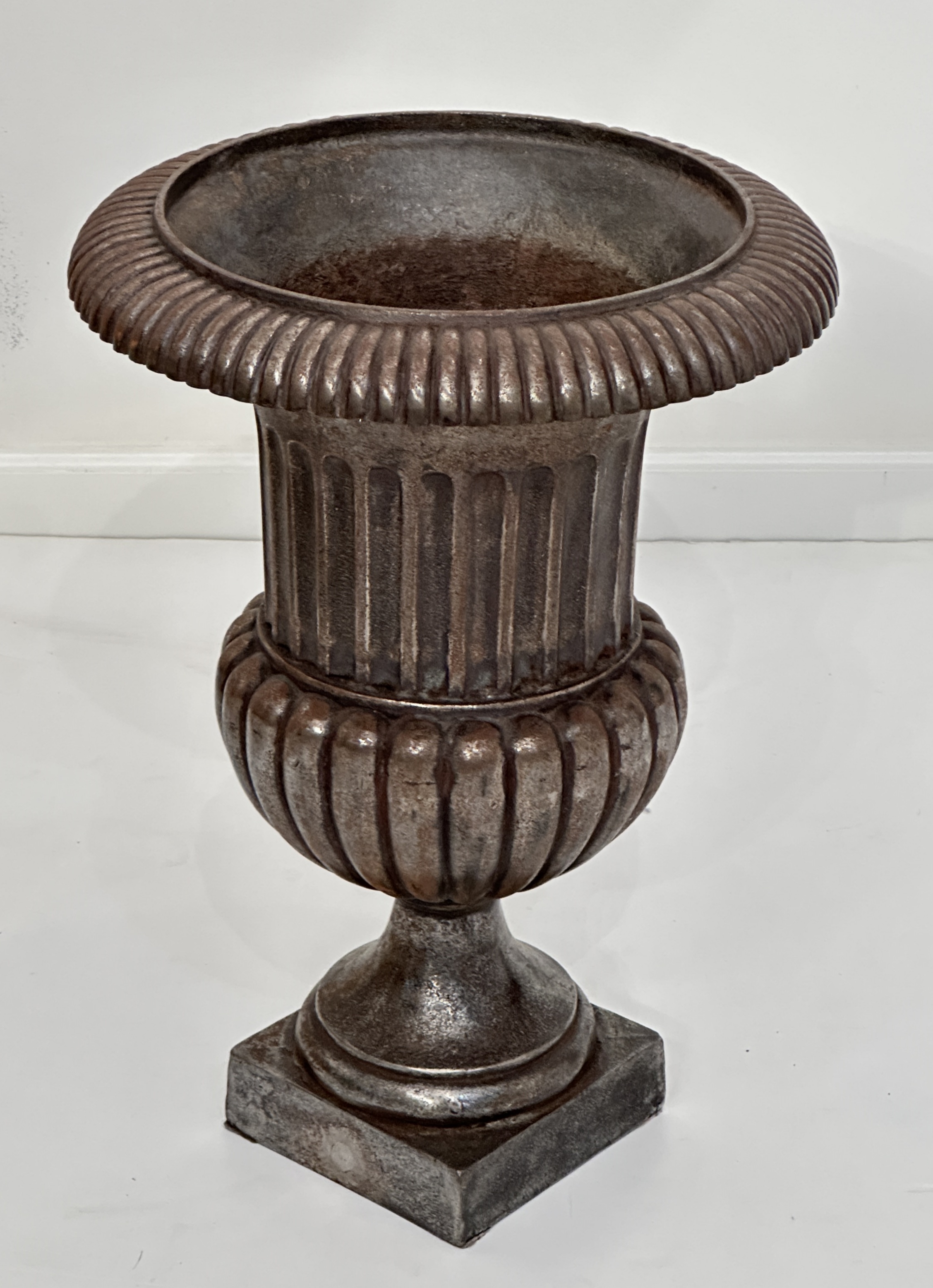 ff545_burnished_urns_8_copy