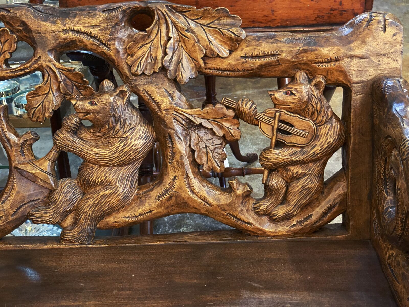 ff603_hand_carved_black_forest_bench_with_bear_musicians_19_copy