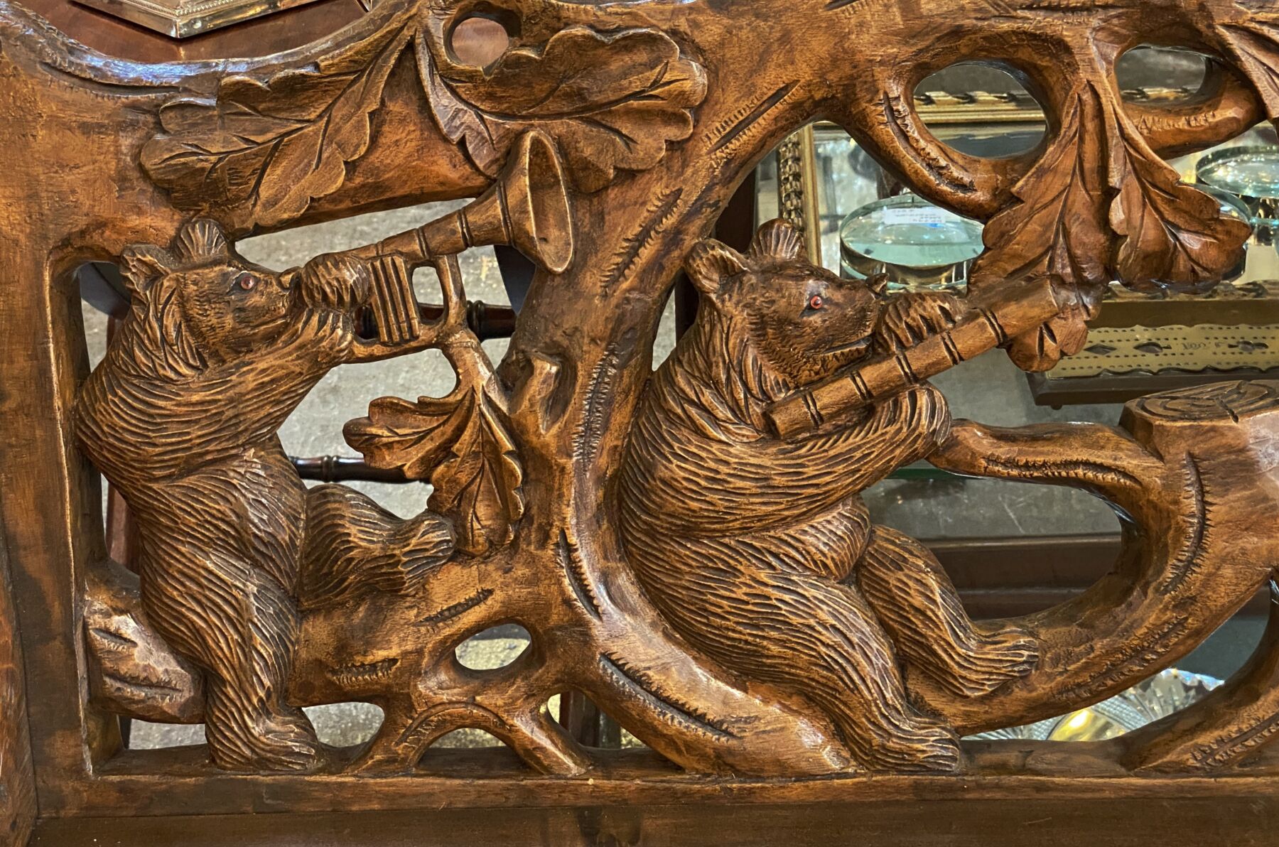 ff603_hand_carved_black_forest_bench_with_bear_musicians_20_copy