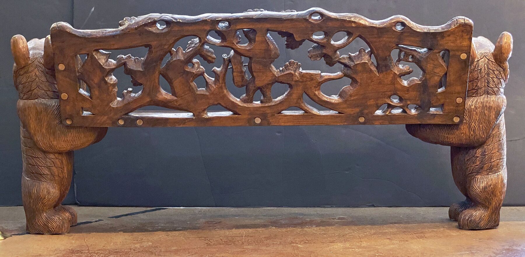 ff603_hand_carved_black_forest_bench_with_bear_musicians_29_copy