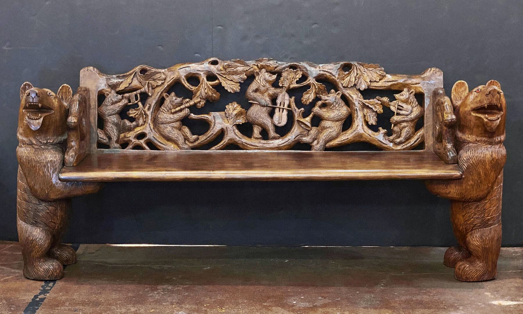 ff603_hand_carved_black_forest_bench_with_bear_musicians_39