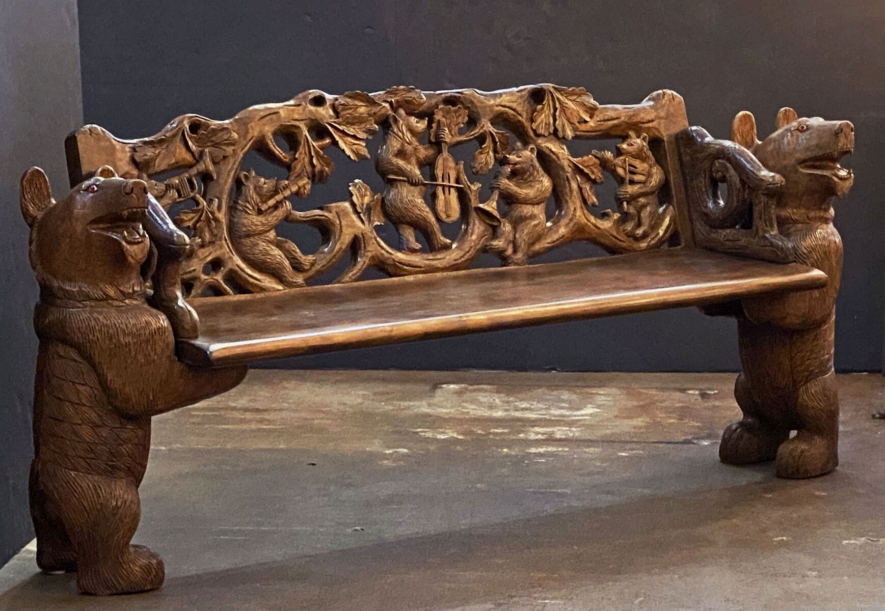 ff603_hand_carved_black_forest_bench_with_bear_musicians_3_copy