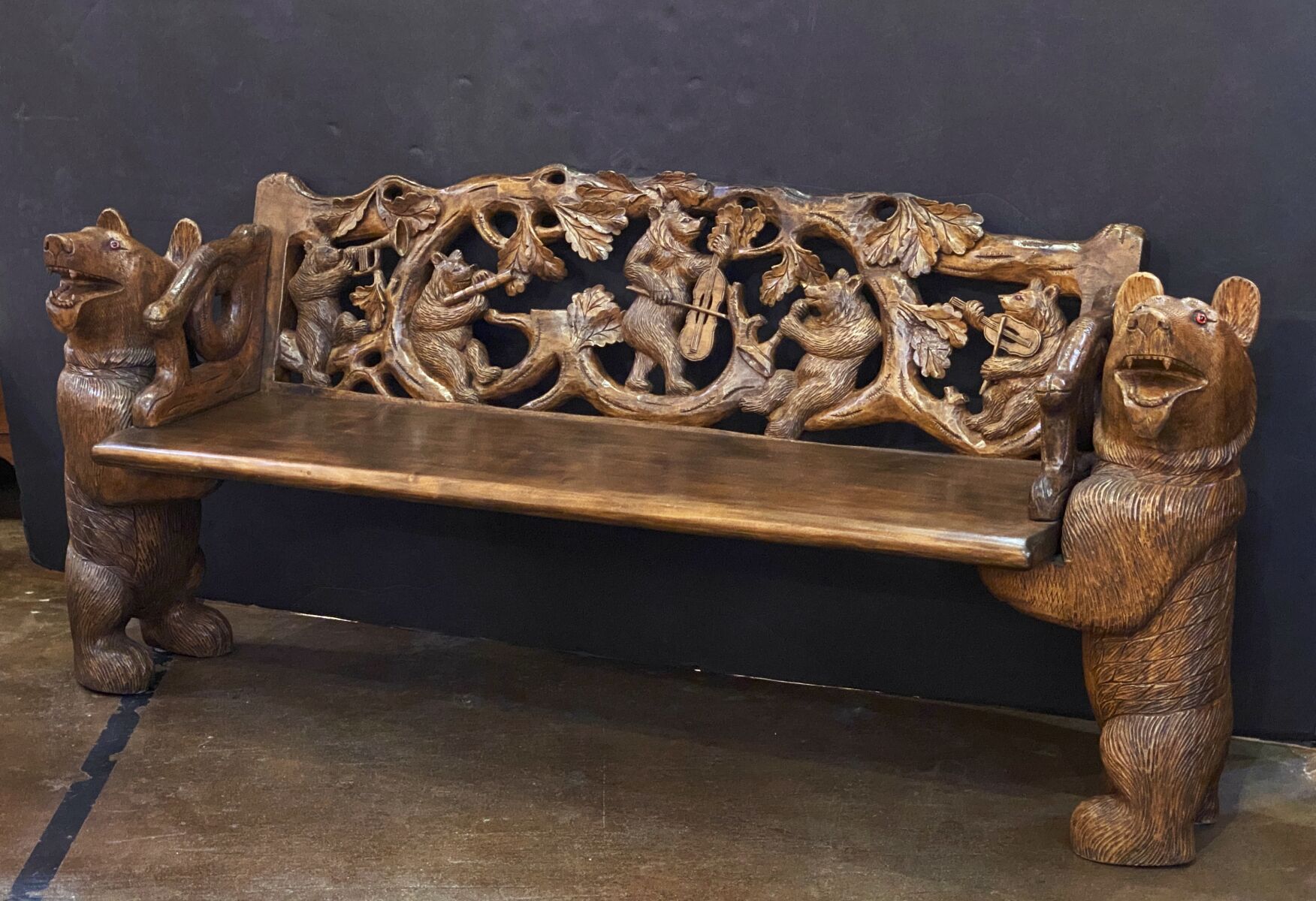 ff603_hand_carved_black_forest_bench_with_bear_musicians_46_copy
