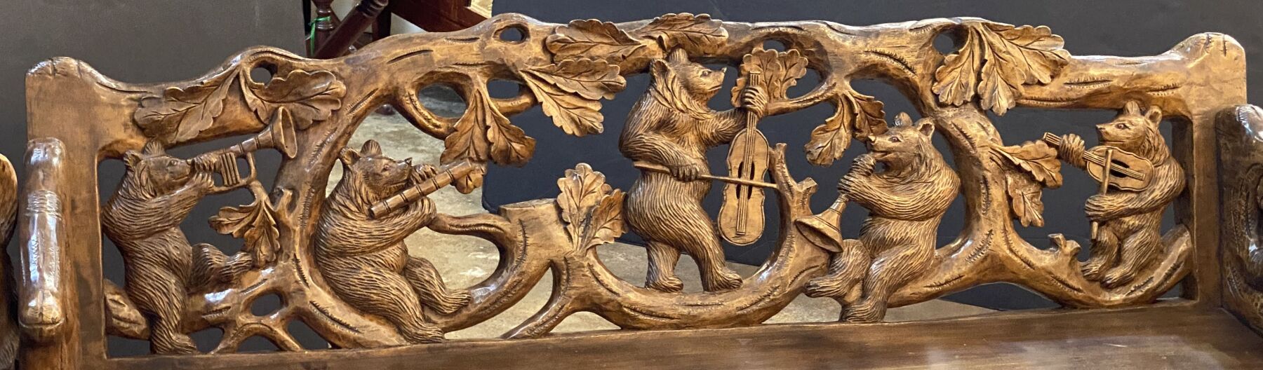 ff603_hand_carved_black_forest_bench_with_bear_musicians_9