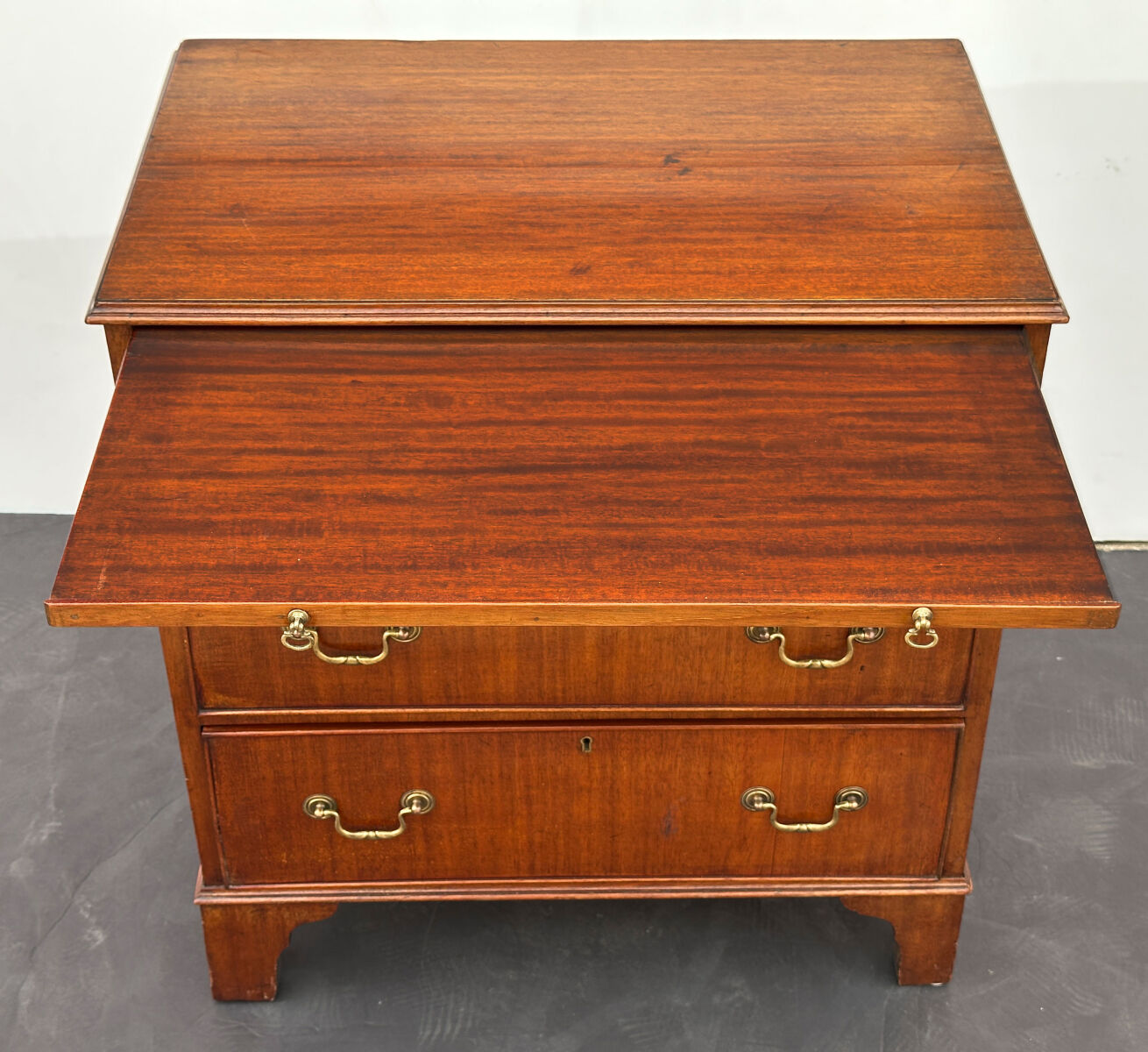 ff609_mahogany_bachelor_chest_3_drawers_6