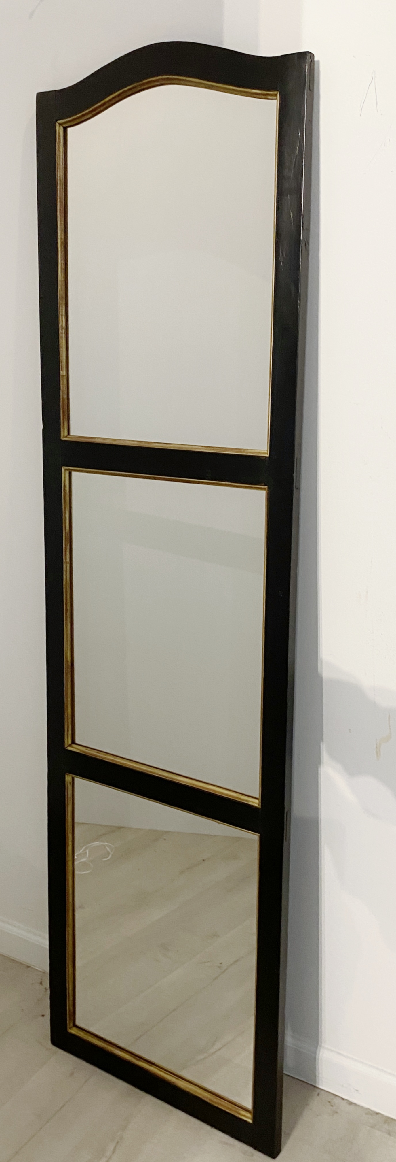 ff627_pair_of_black_mirrors_14_copy