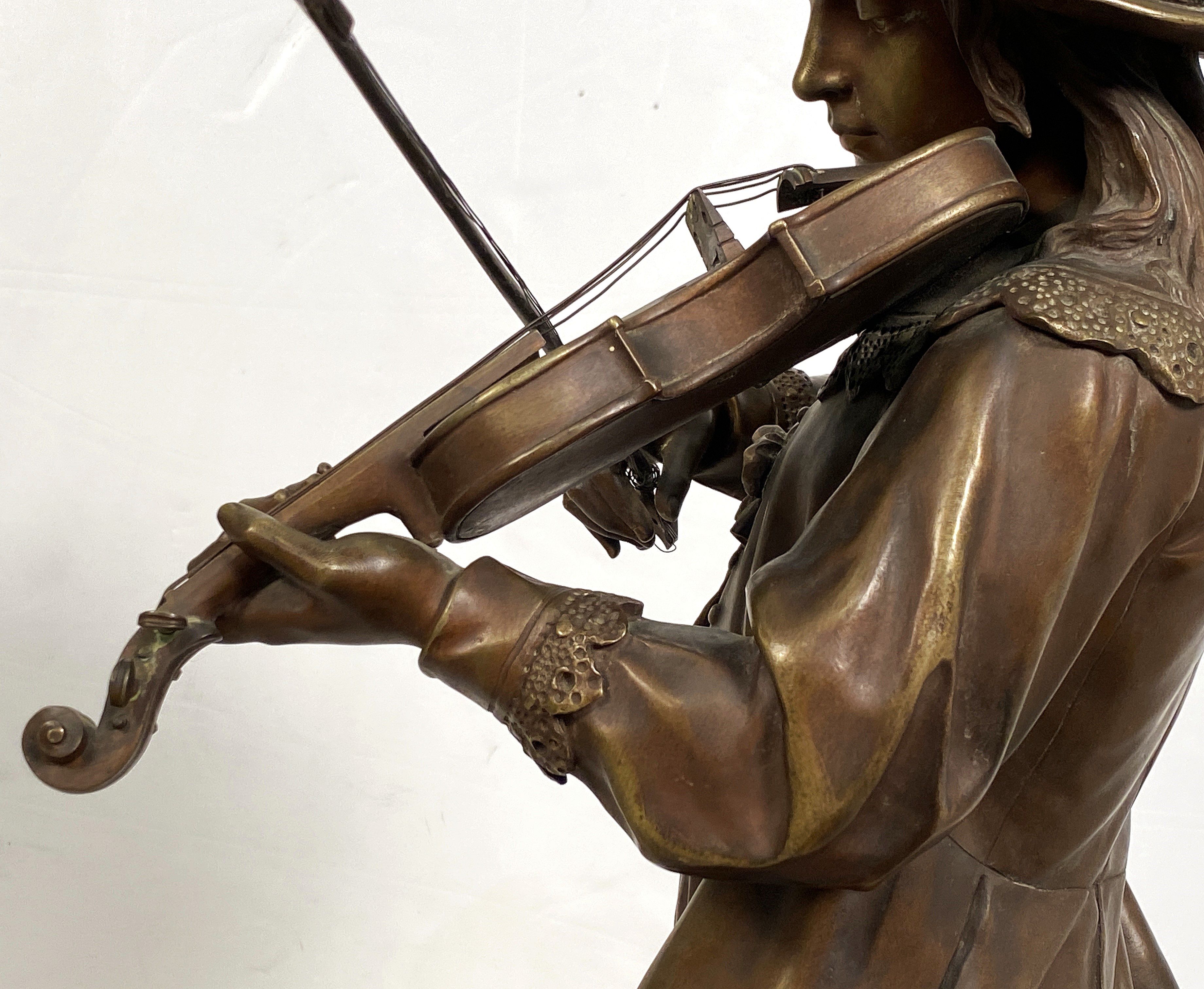 ff682_a_violin_player_bronze_statue_18_copy