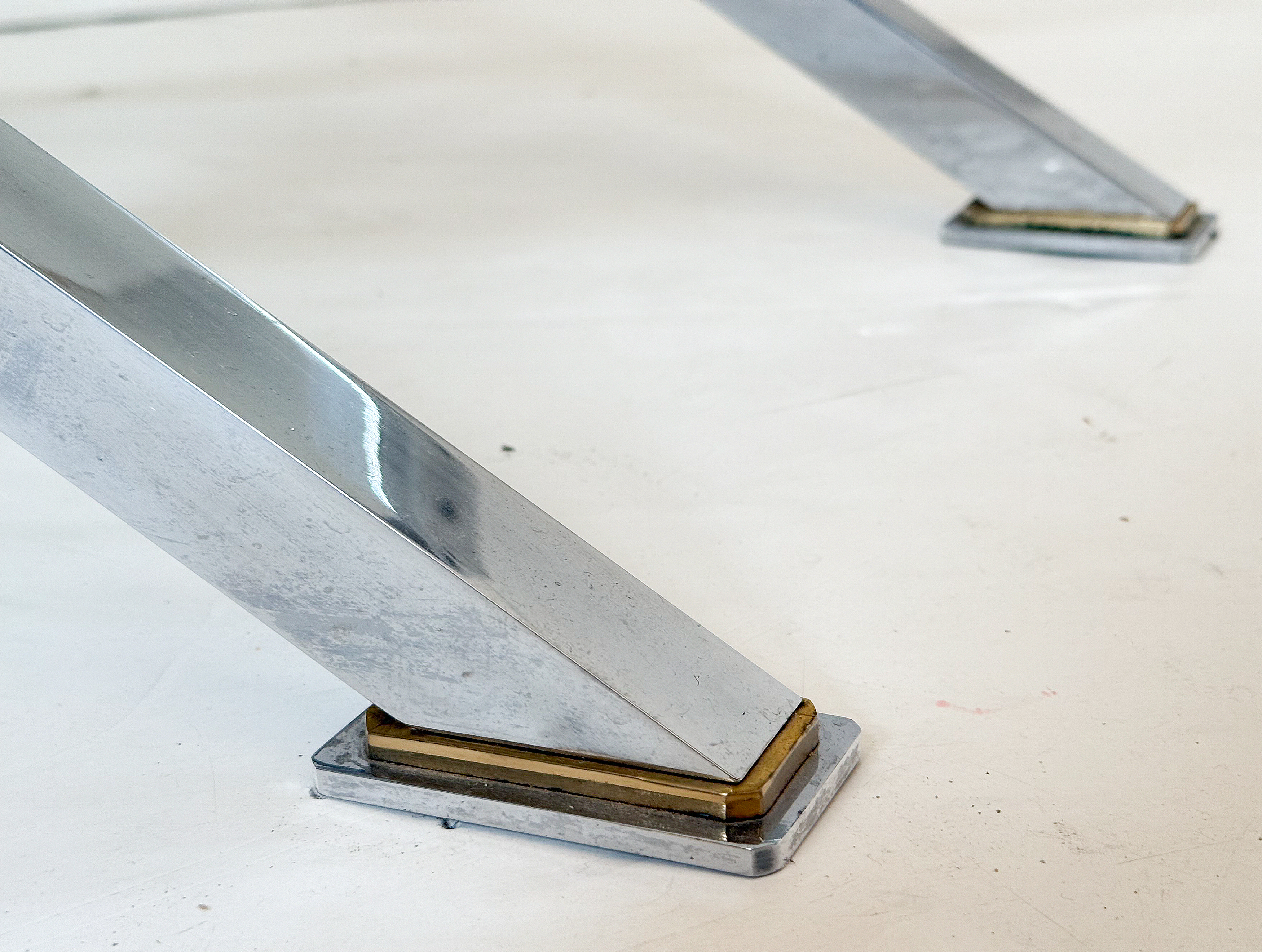 ff690_italian_metal_glass_table_09