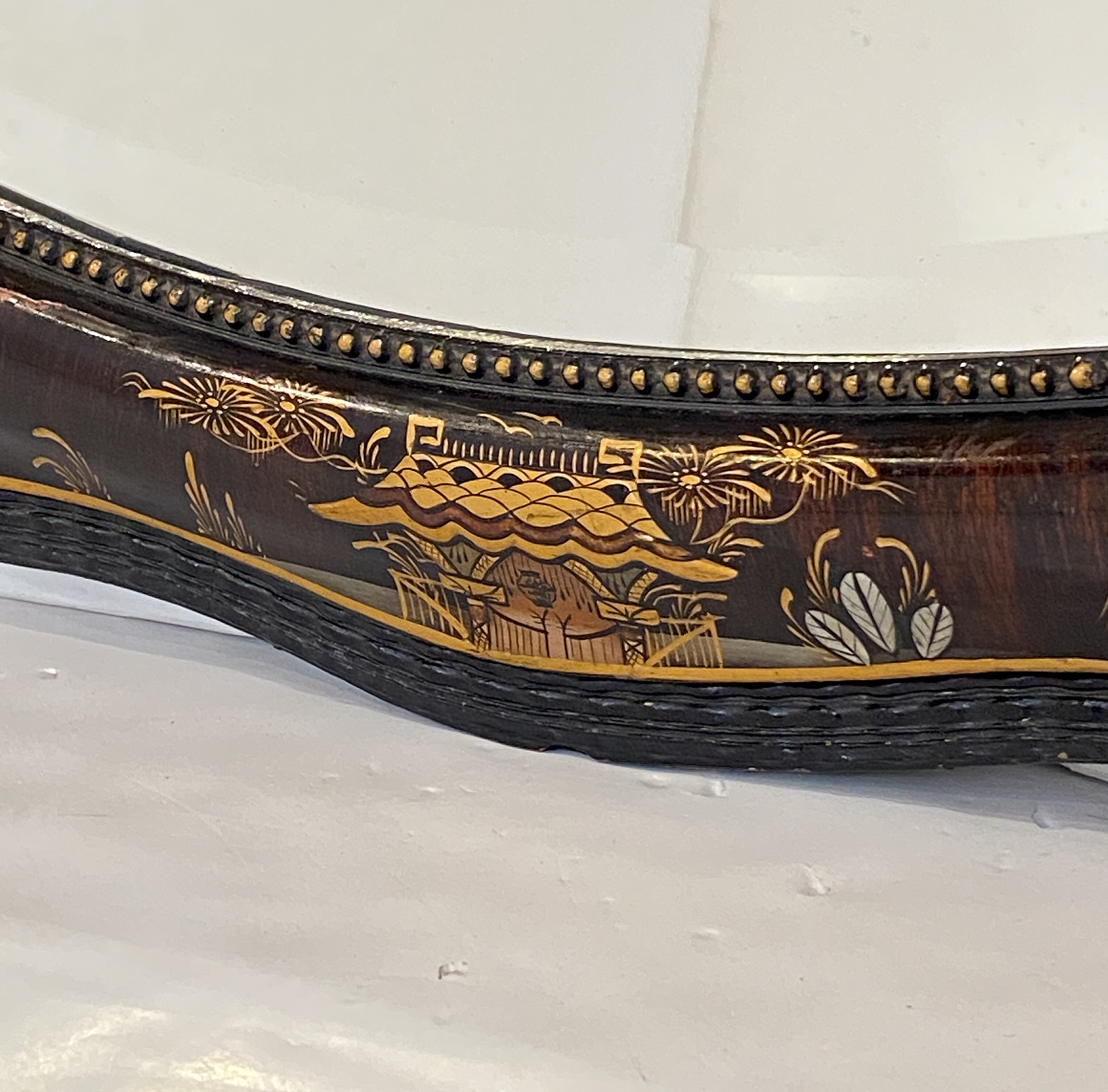 g0182_oval_parlour_mirror_20