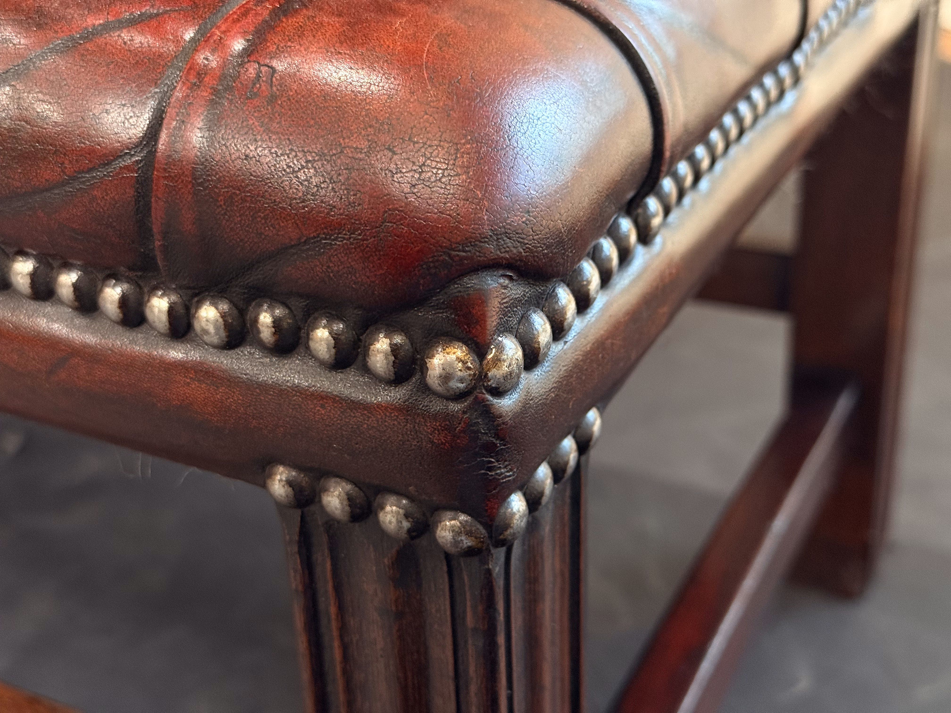 gg045_button_leather_stool_19_copy