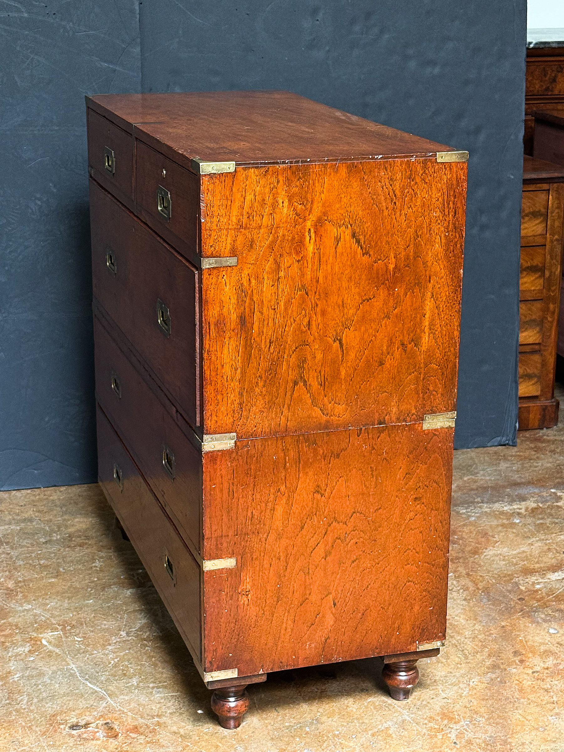 gg046_military_campaign_chest_12