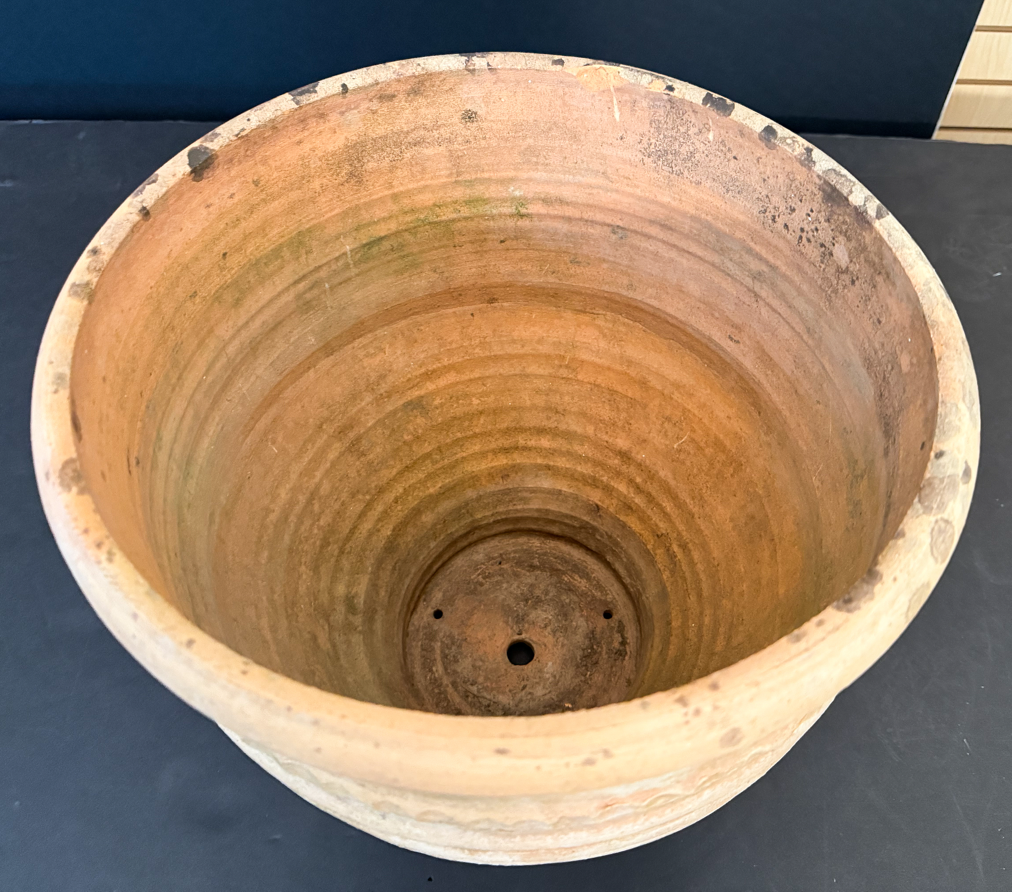 gg079_terracotta_garden_planters_24_833449006