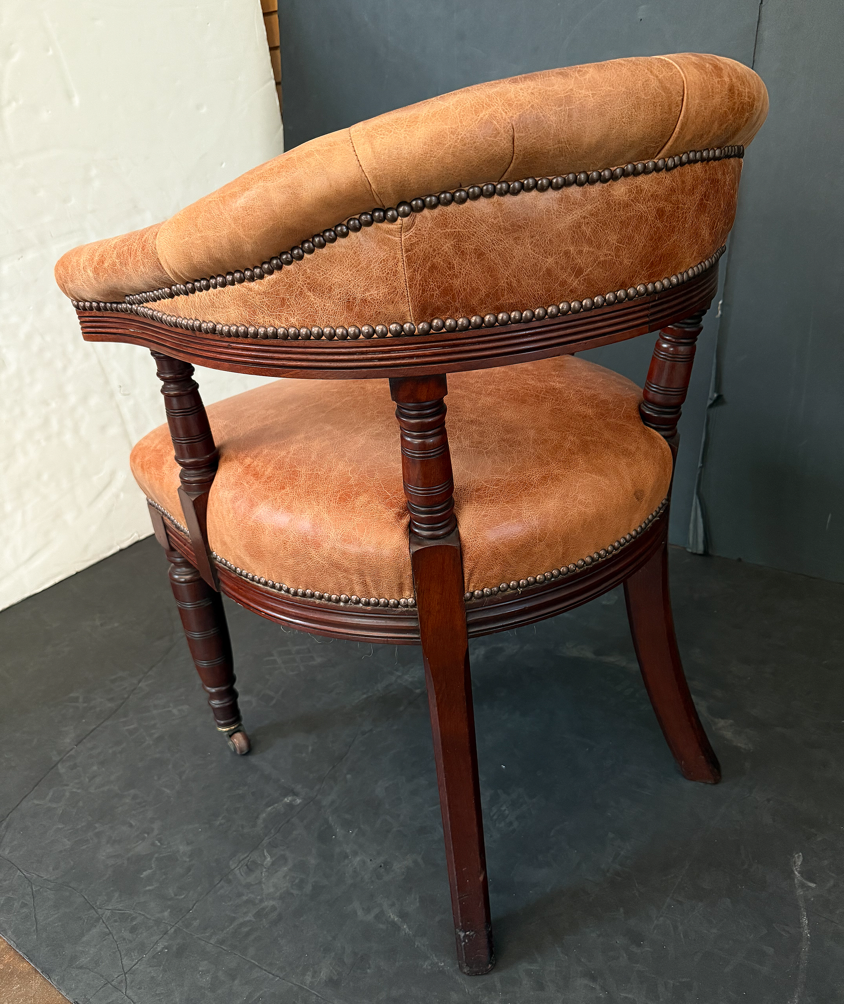 gg177_leather_arm_chair_07