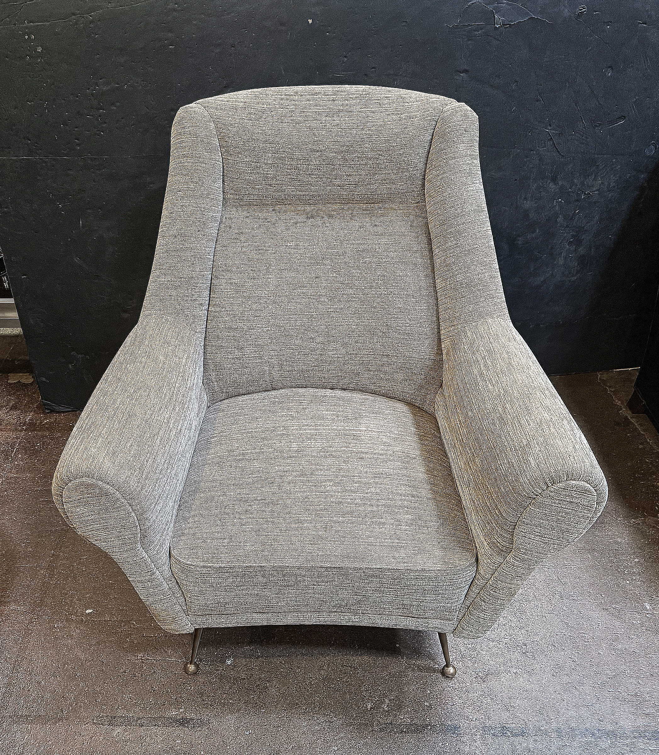gg206a_italian_upholstered_armchair_04