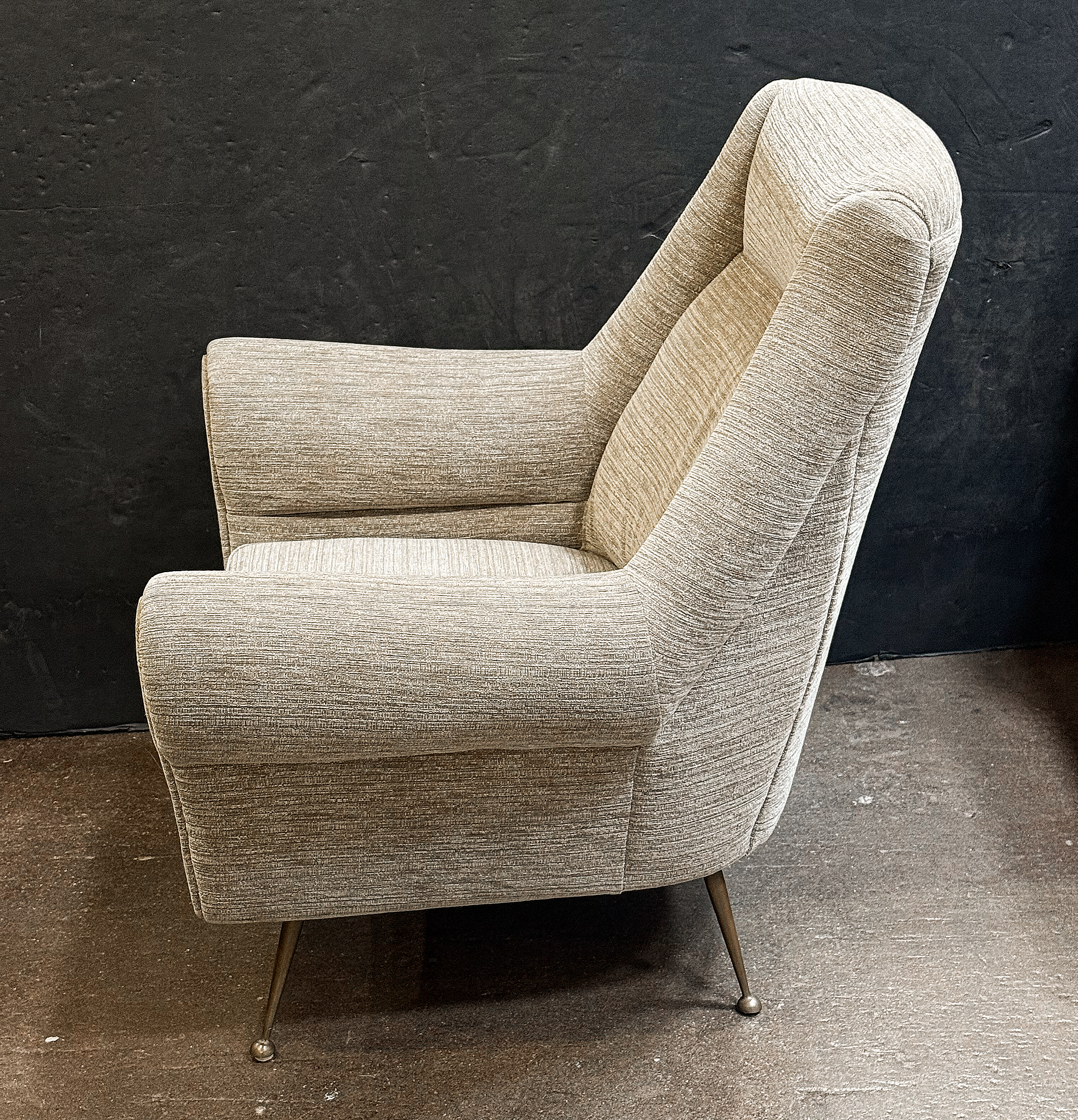 gg206a_italian_upholstered_armchair_07