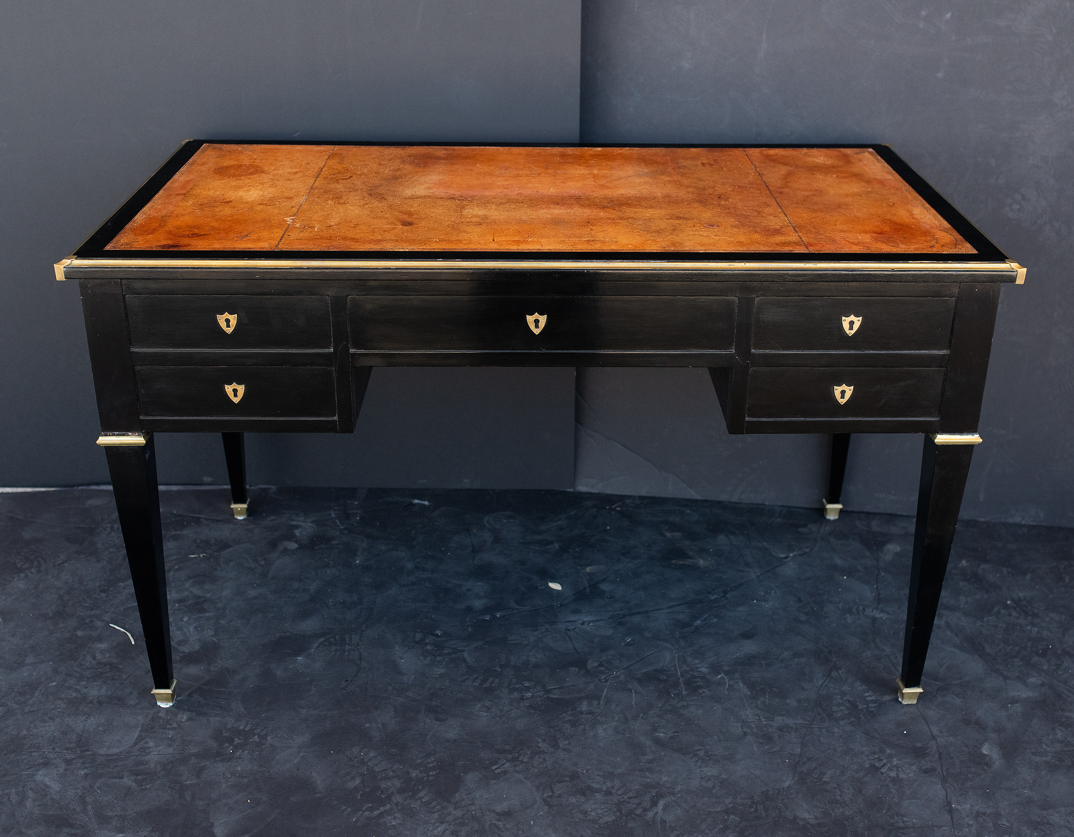 gg225_black_french_writing_table_009