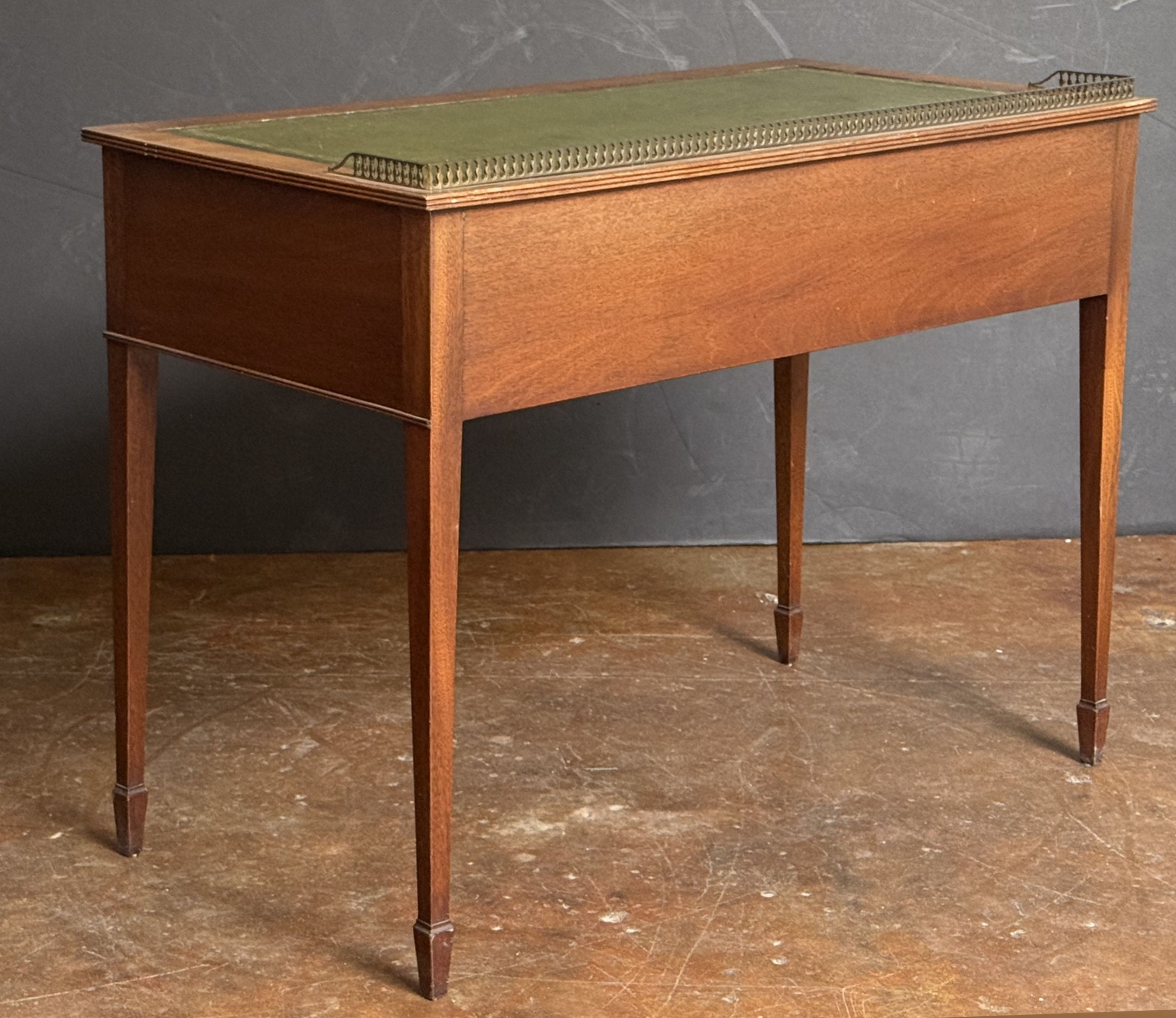 gg238_4_drawer_writing_desk_21_copy