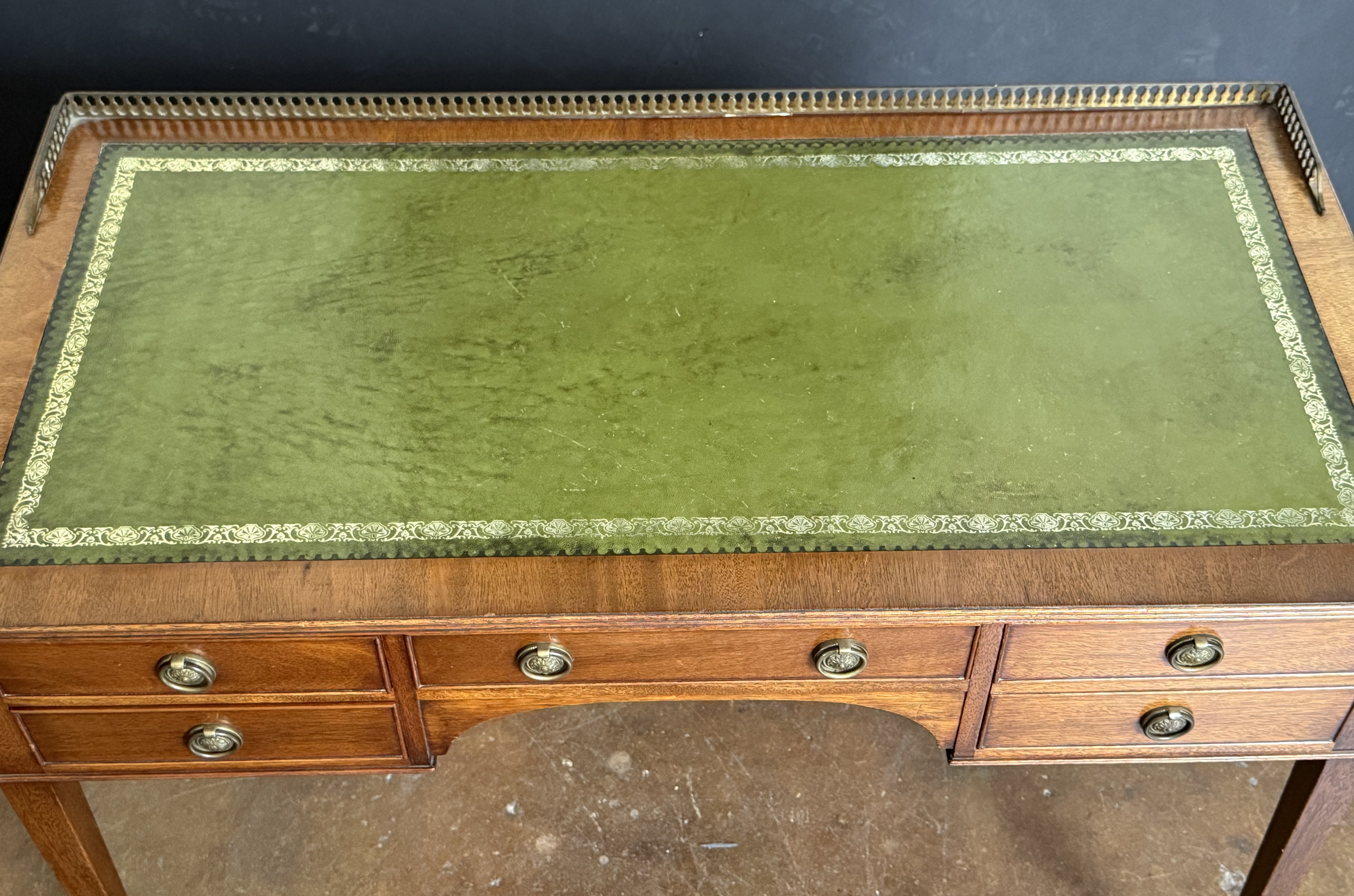 gg238_4_drawer_writing_desk_2_copy