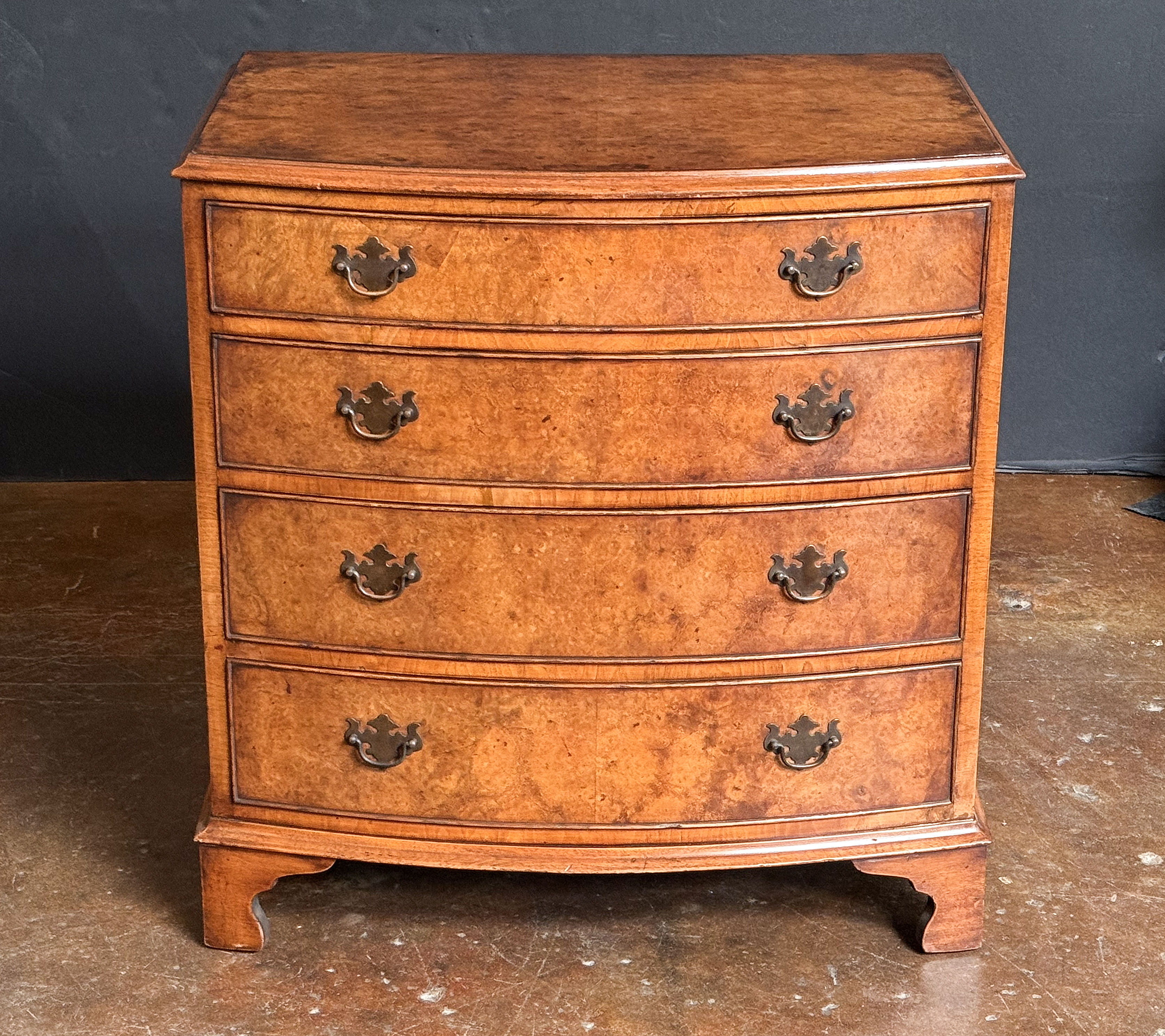gg240_bow_front_chest_013