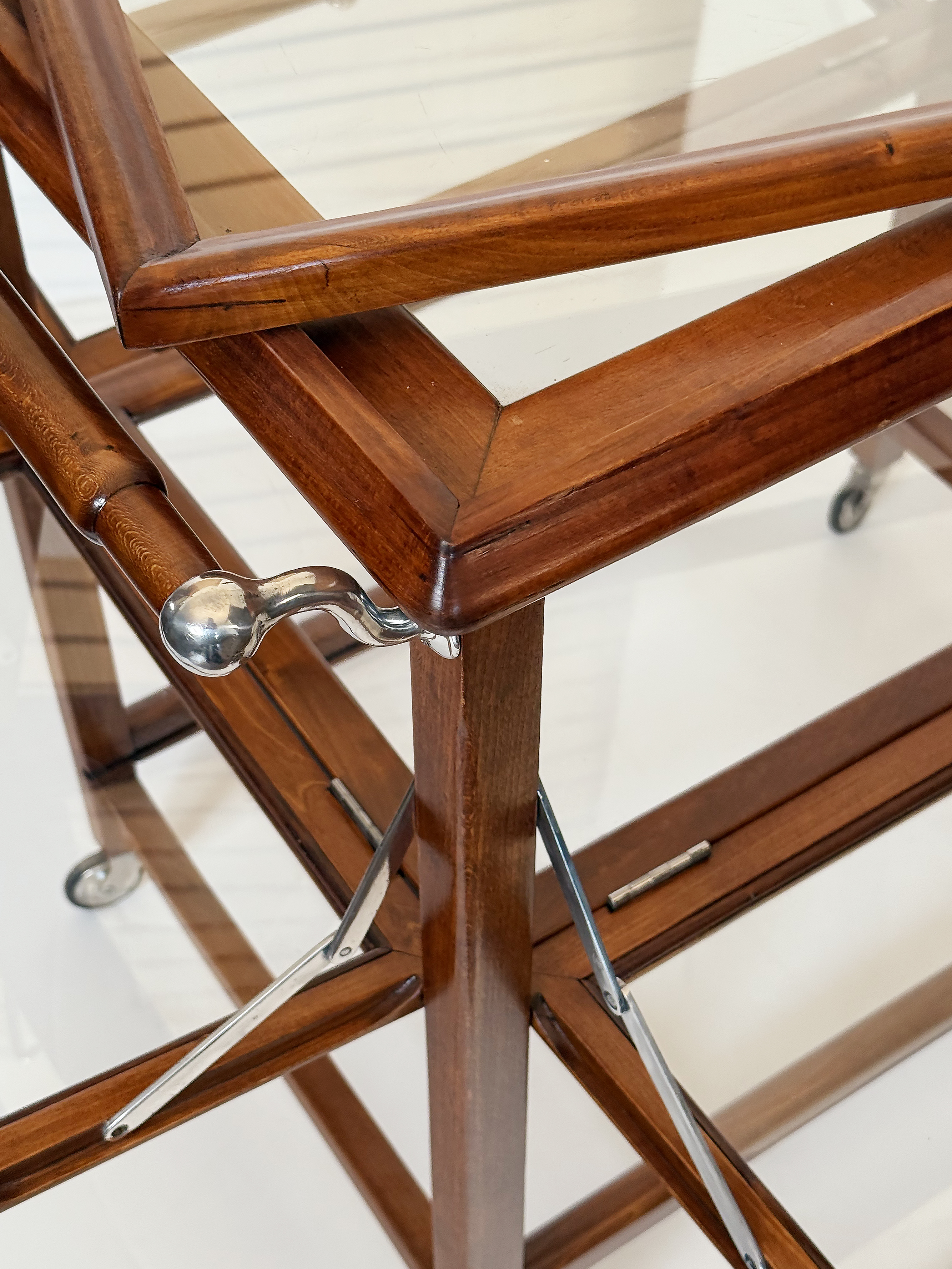 gg251_bar_cart_w_2_removable_trays_10