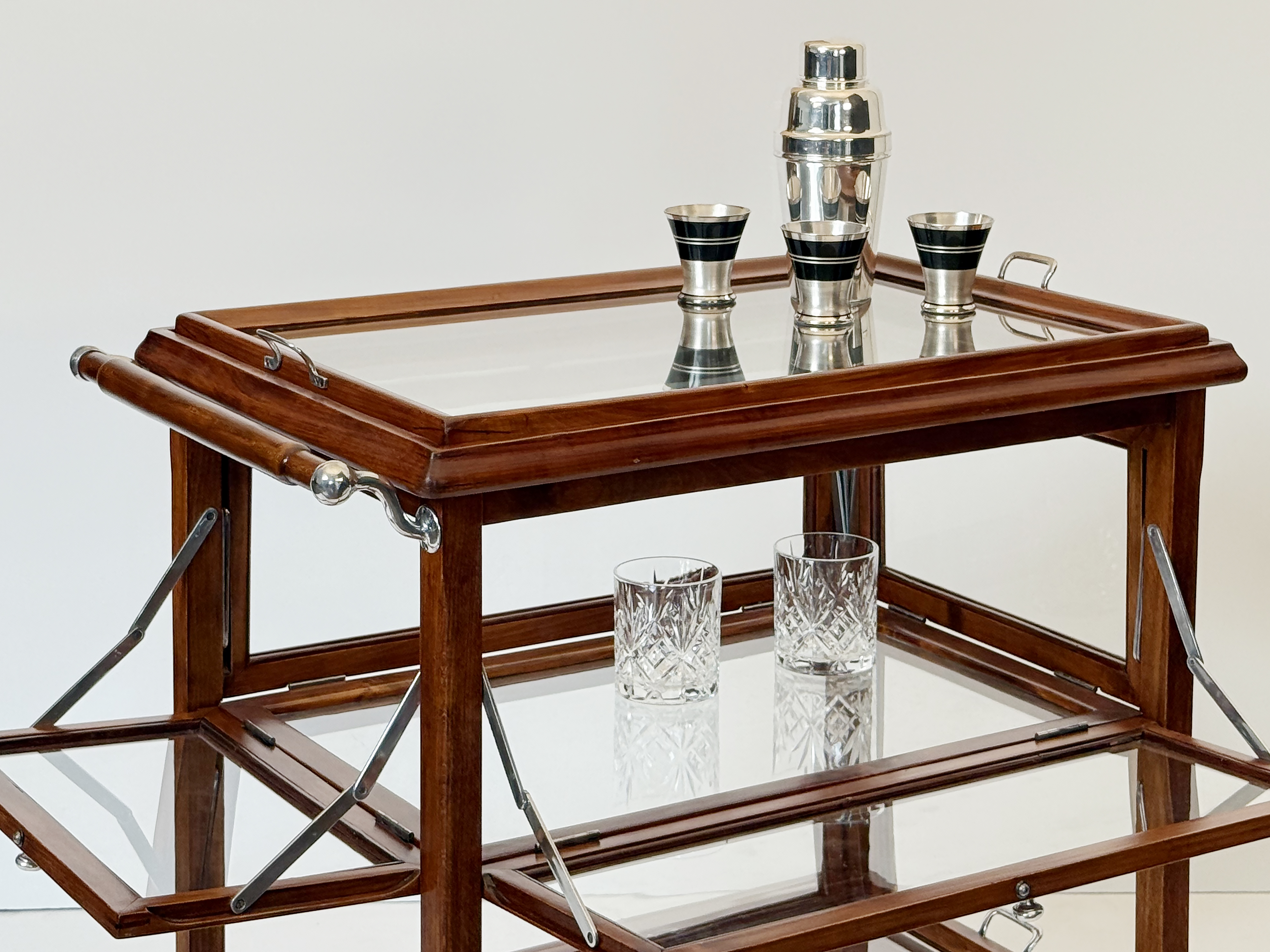 gg251_bar_cart_w_2_removable_trays_19
